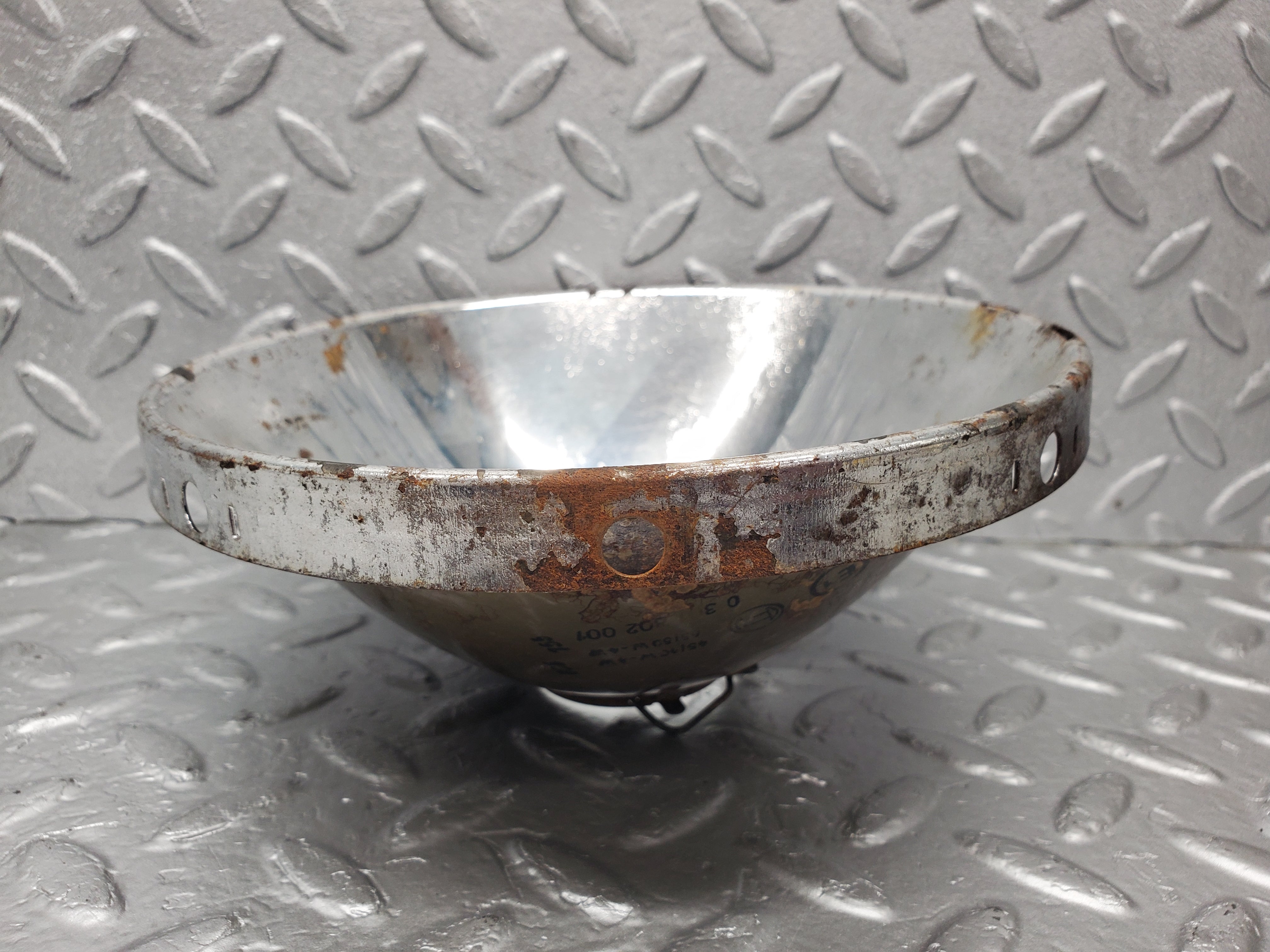 1693 Mercedes-Benz W105 219 PONTON Headlight Reflector