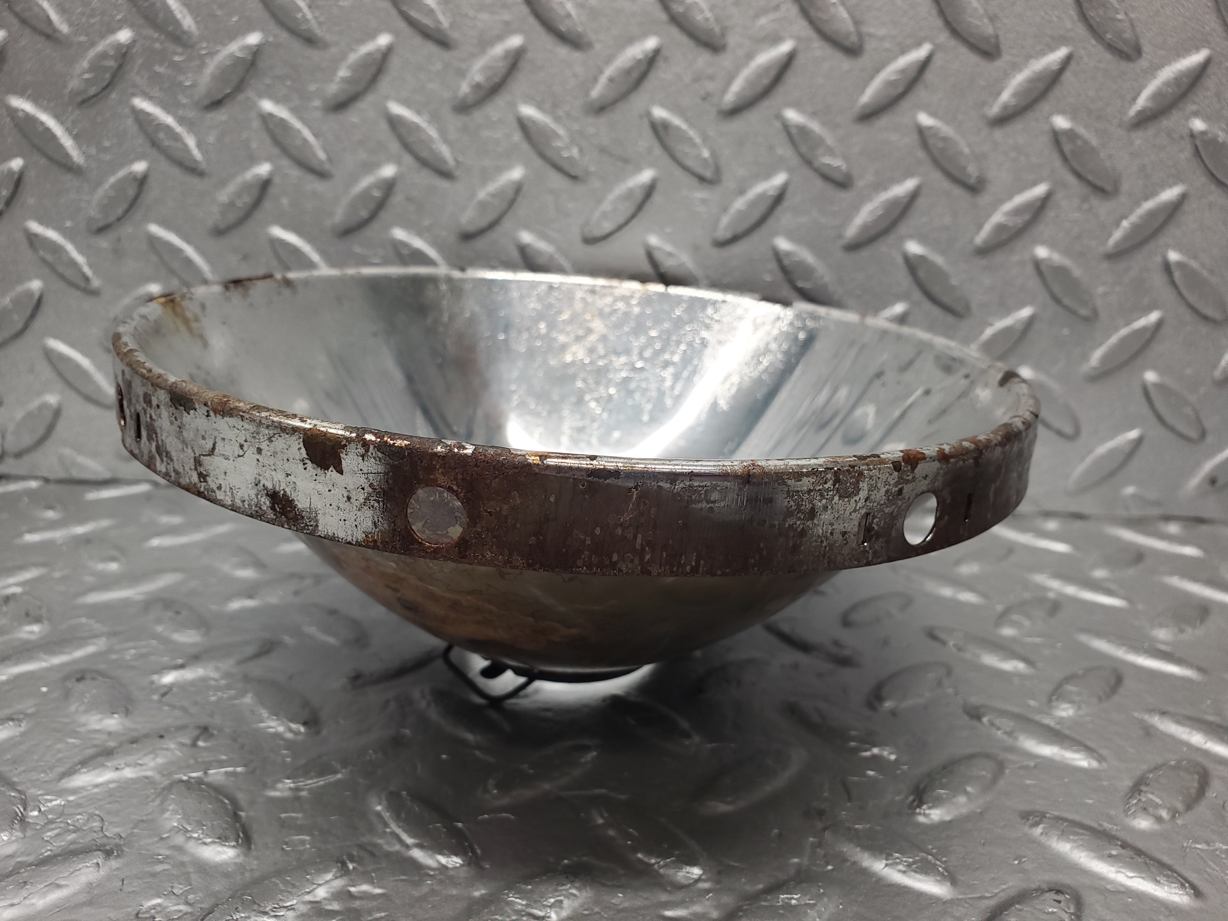 1693 Mercedes-Benz W105 219 PONTON Headlight Reflector