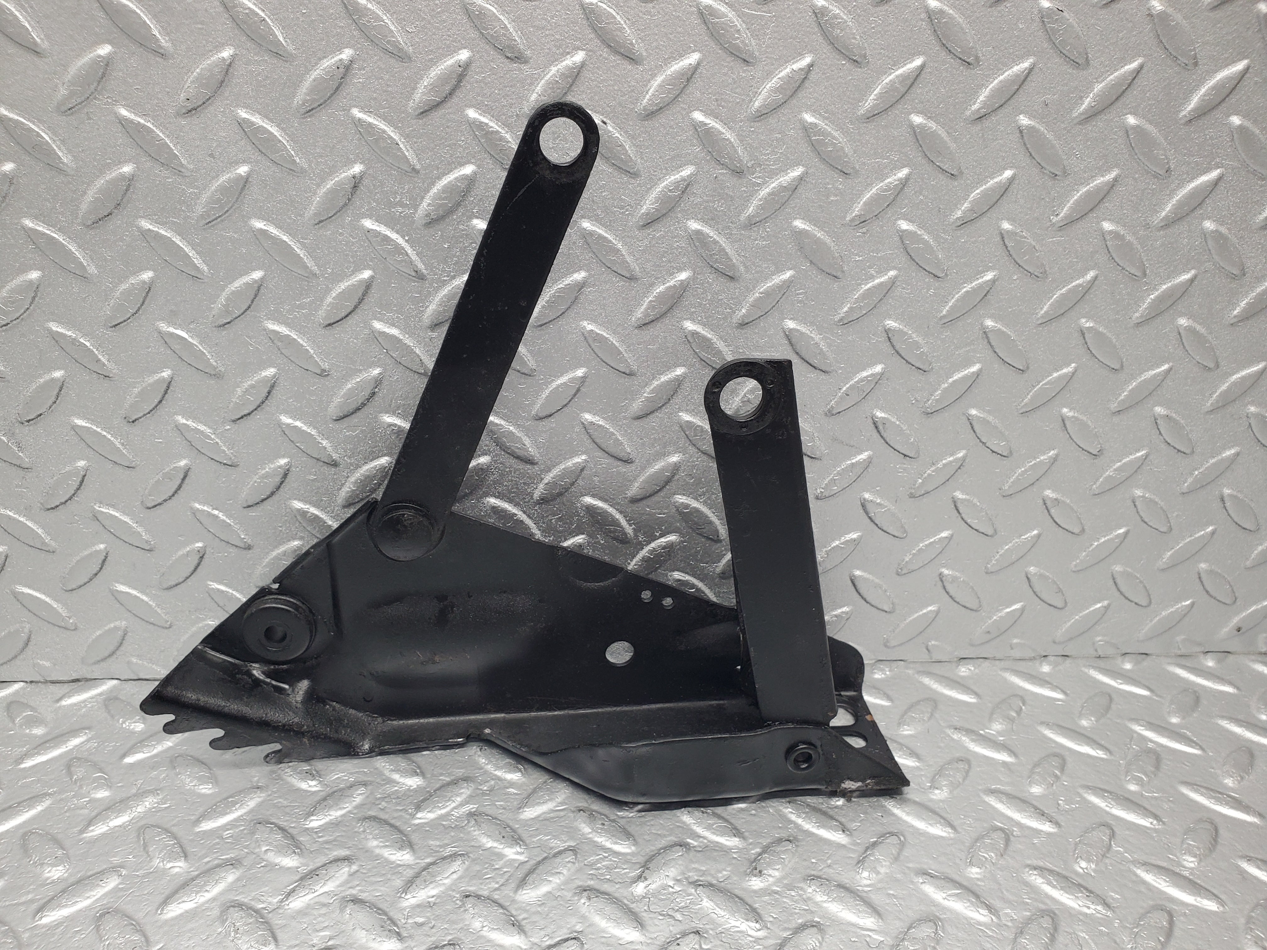 1697 Mercedes-Benz W105 219 PONTON Bonnet Hinges Right Side