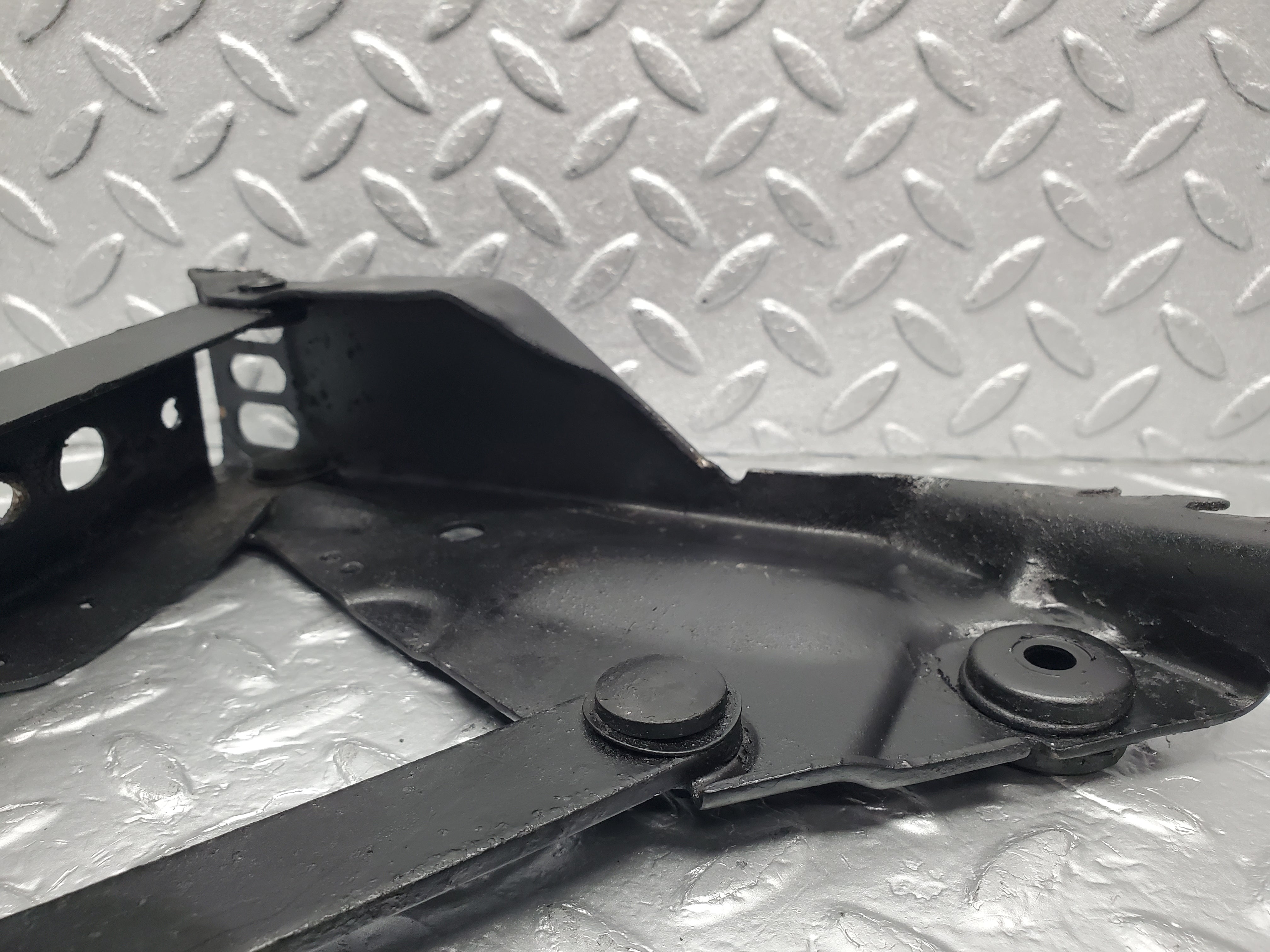 1697 Mercedes-Benz W105 219 PONTON Bonnet Hinges Right Side