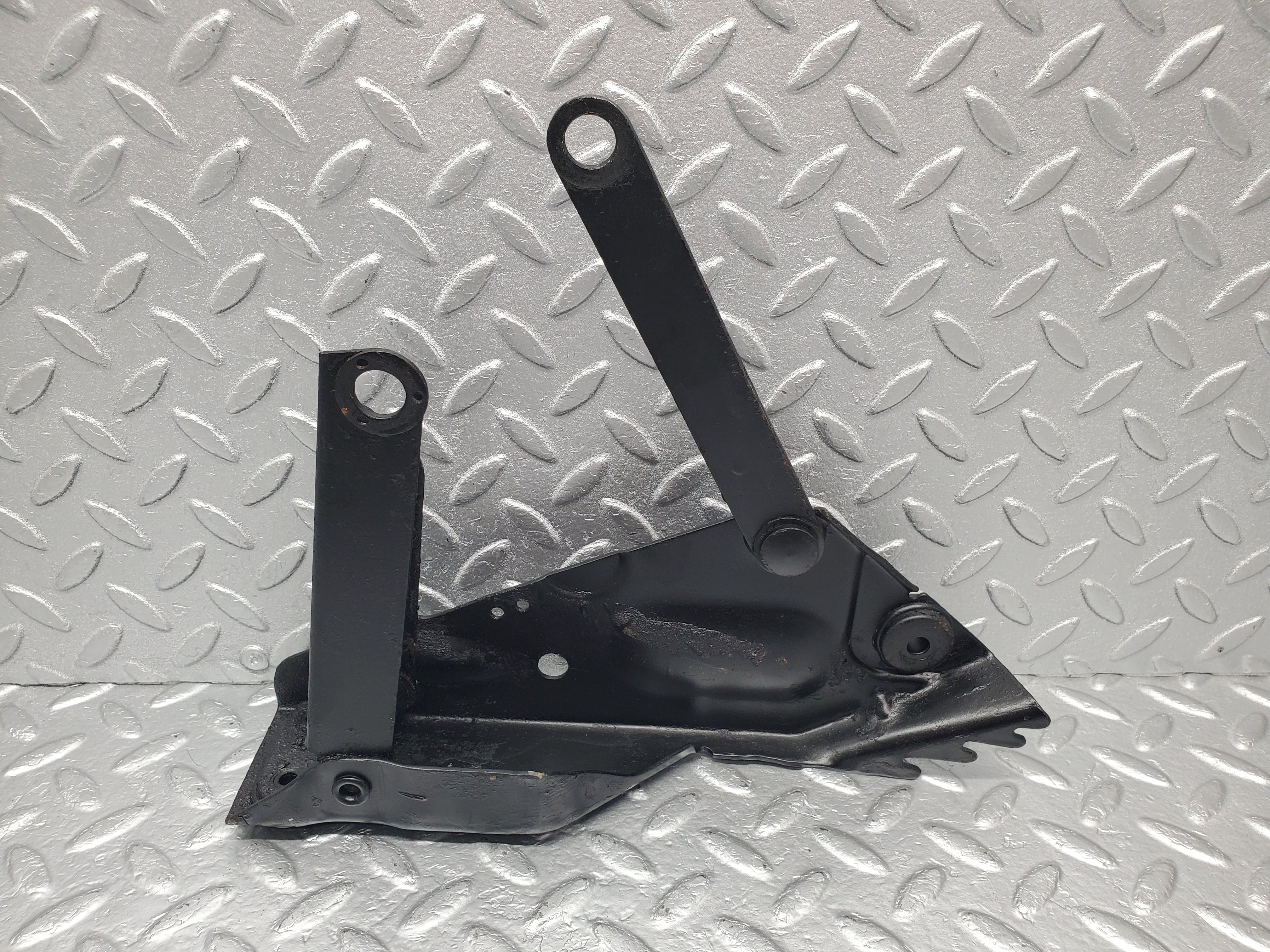 1698 Mercedes-Benz W105 219 PONTON Bonnet Hinges Left Side