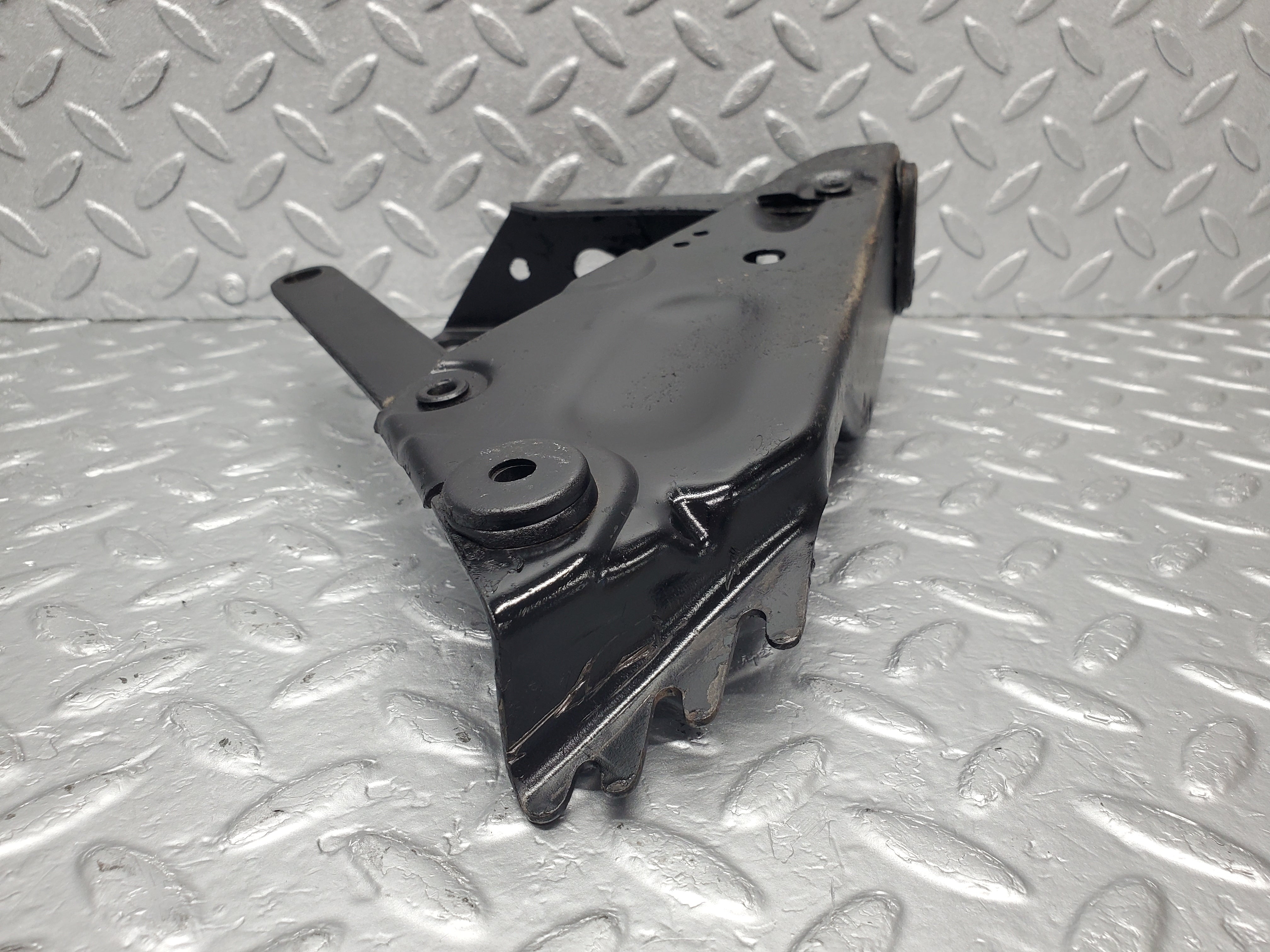 1698 Mercedes-Benz W105 219 PONTON Bonnet Hinges Left Side