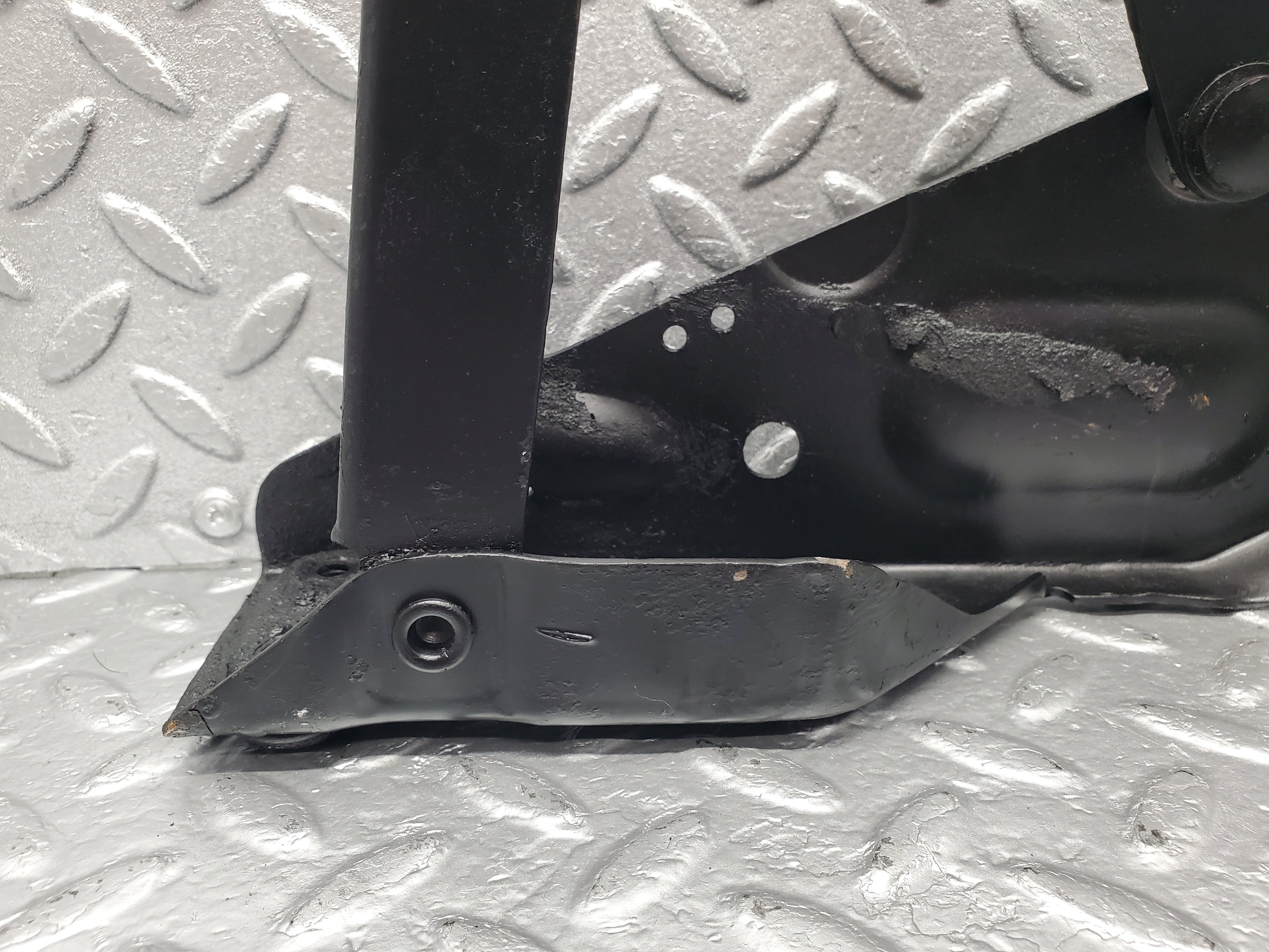 1698 Mercedes-Benz W105 219 PONTON Bonnet Hinges Left Side