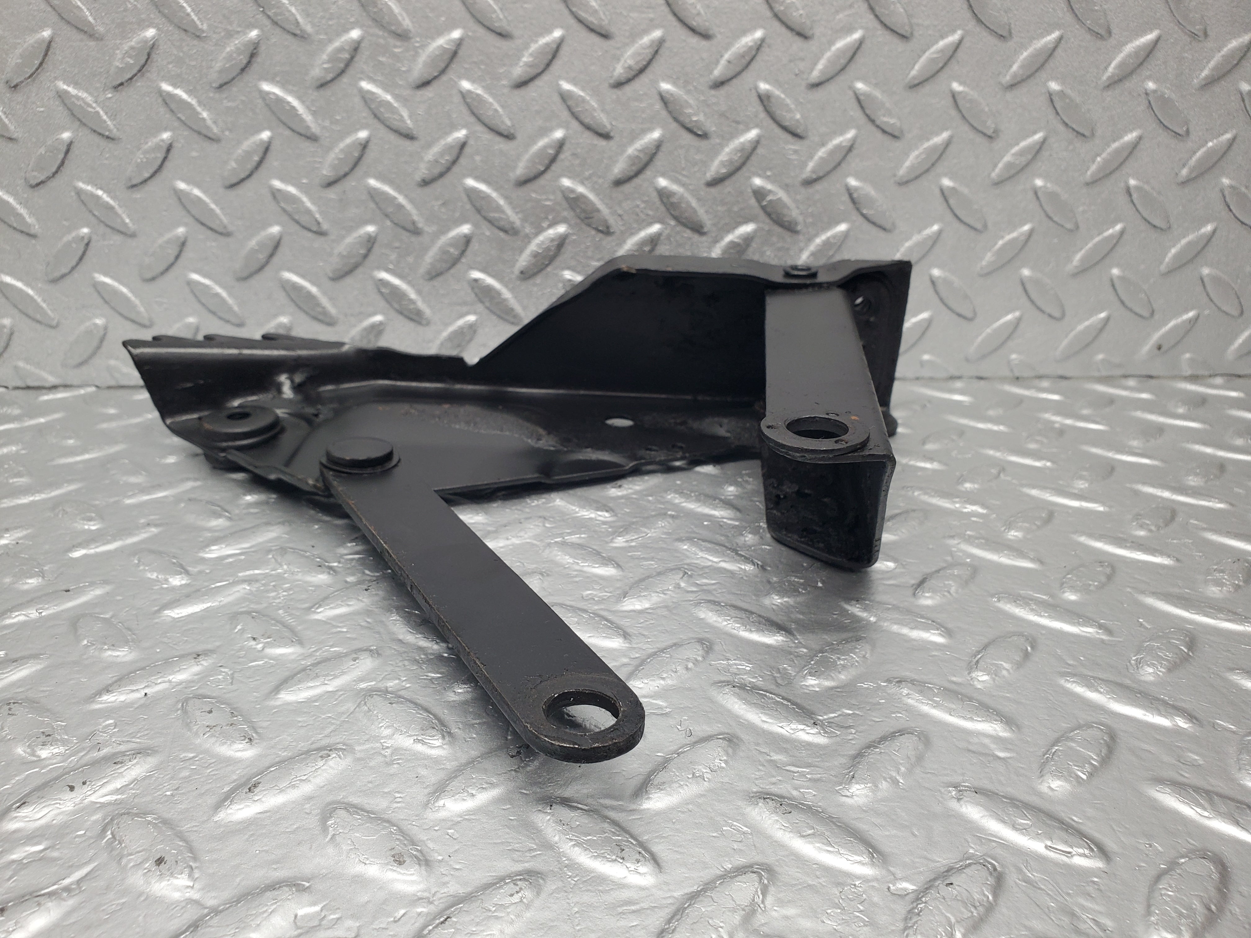 1698 Mercedes-Benz W105 219 PONTON Bonnet Hinges Left Side