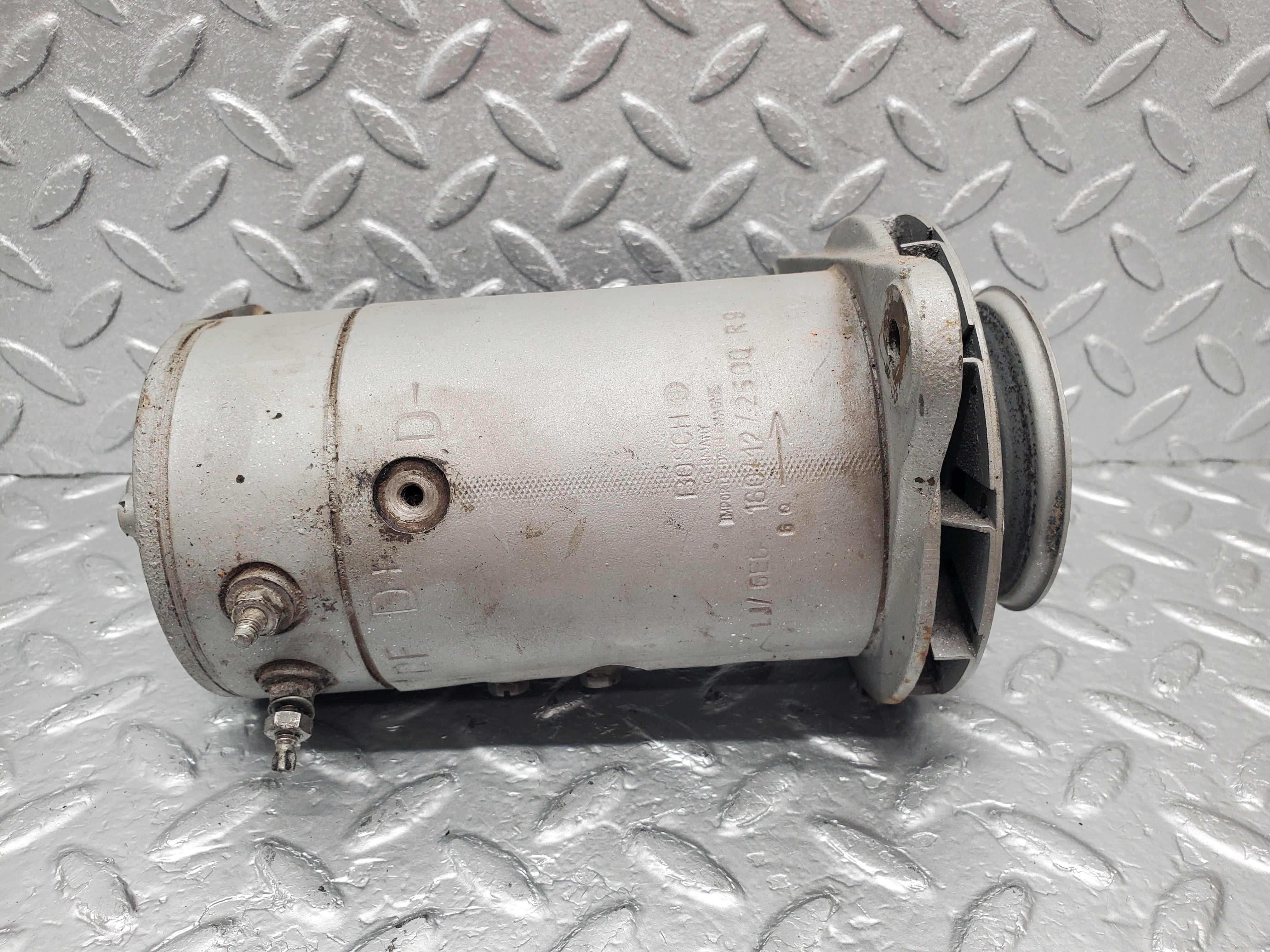 1708 Mercedes-Benz W105 219 PONTON Alternator Bosch 160/122500r9