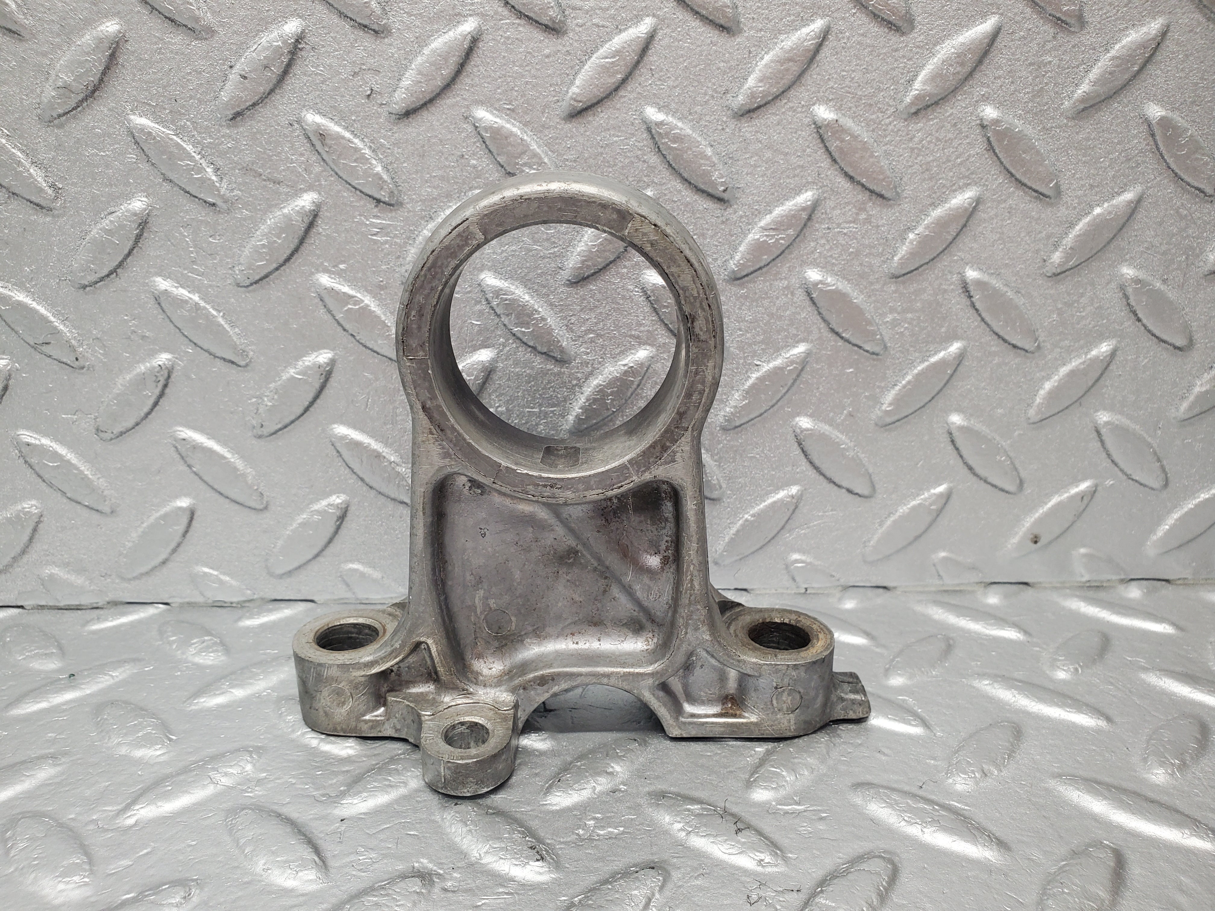 1712 Mercedes-Benz W105 219 PONTON Camshaft Bearing Tower 1800511616