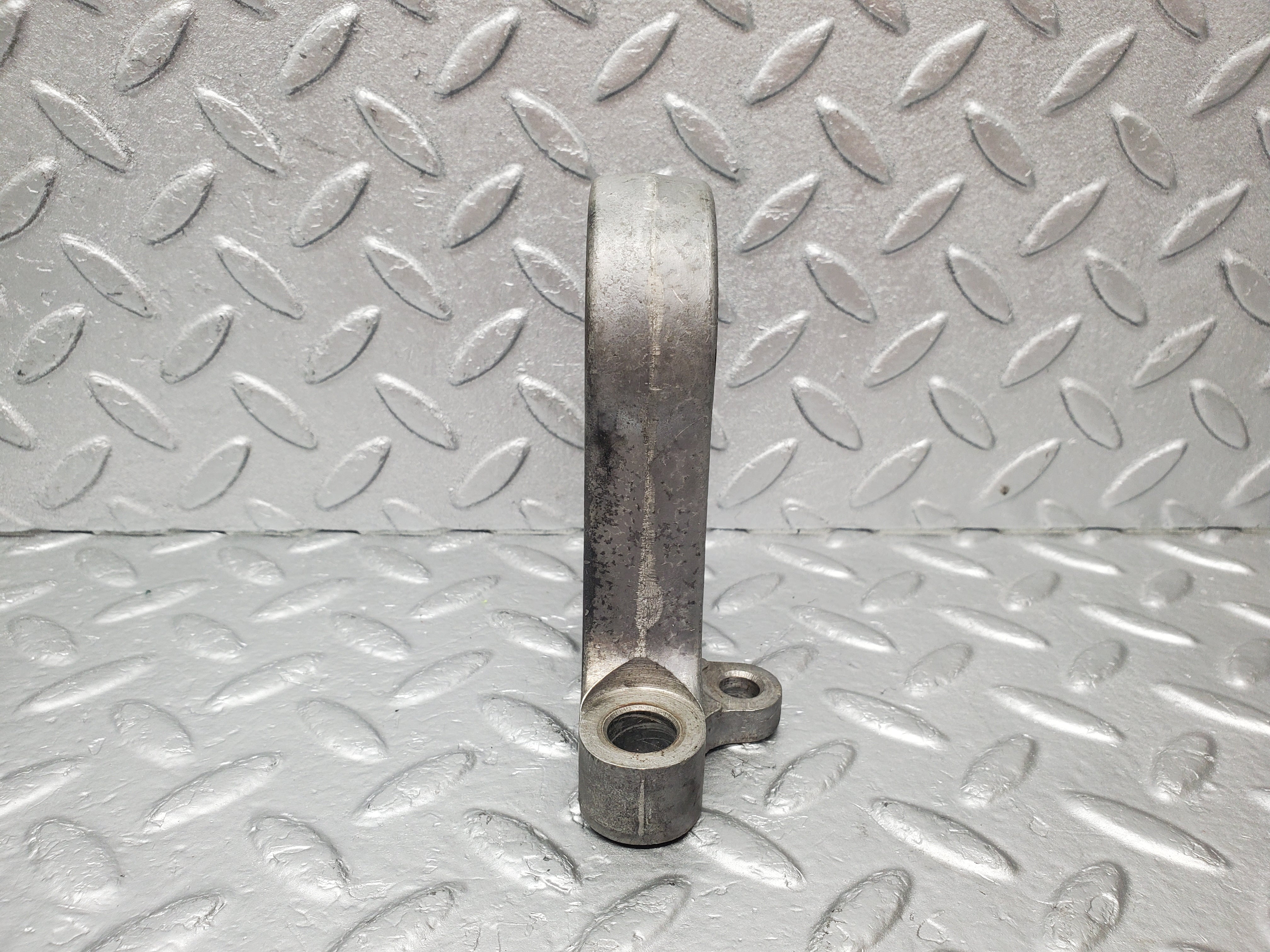 1712 Mercedes-Benz W105 219 PONTON Camshaft Bearing Tower 1800511616