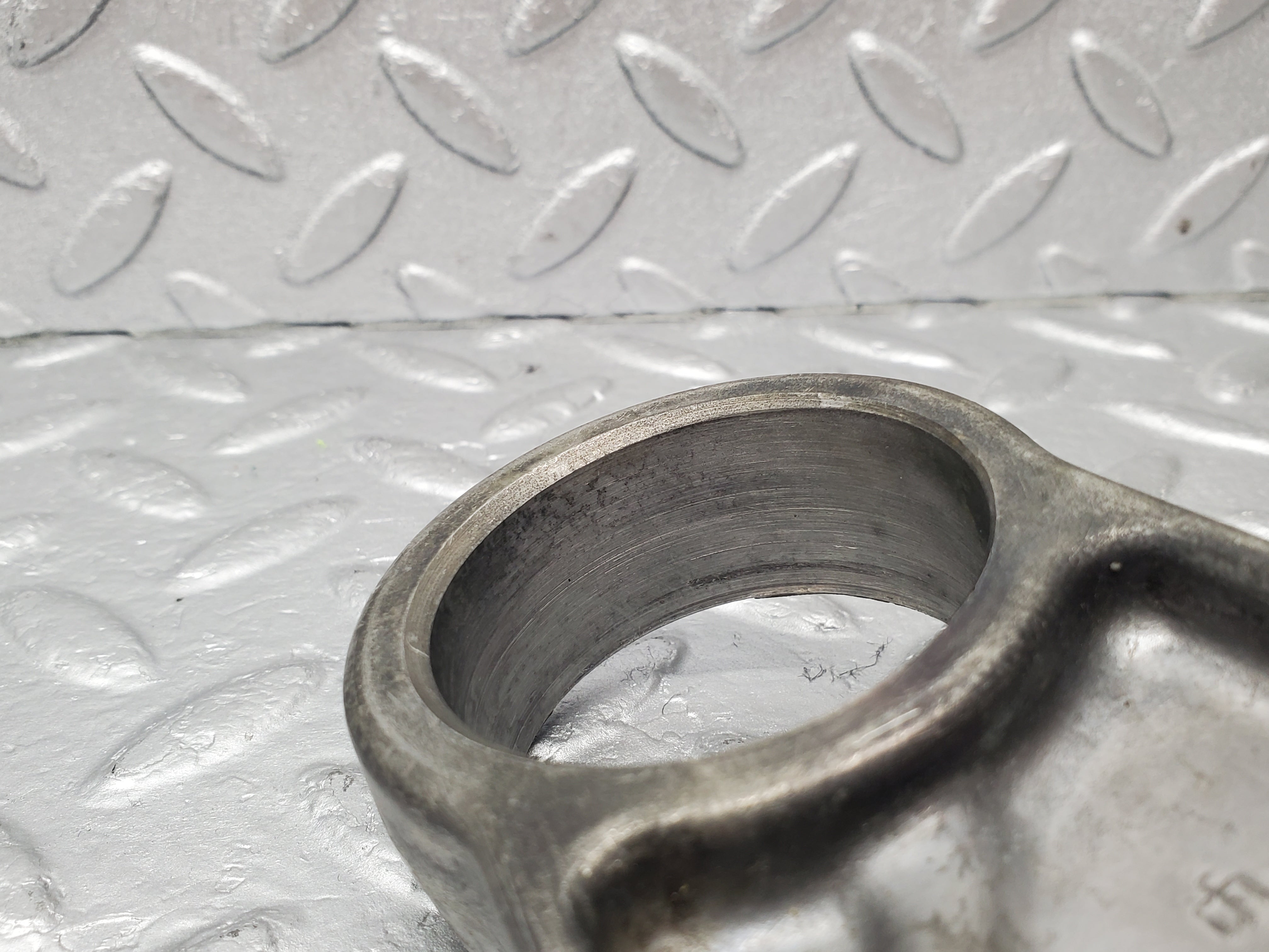 1712 Mercedes-Benz W105 219 PONTON Camshaft Bearing Tower 1800511616