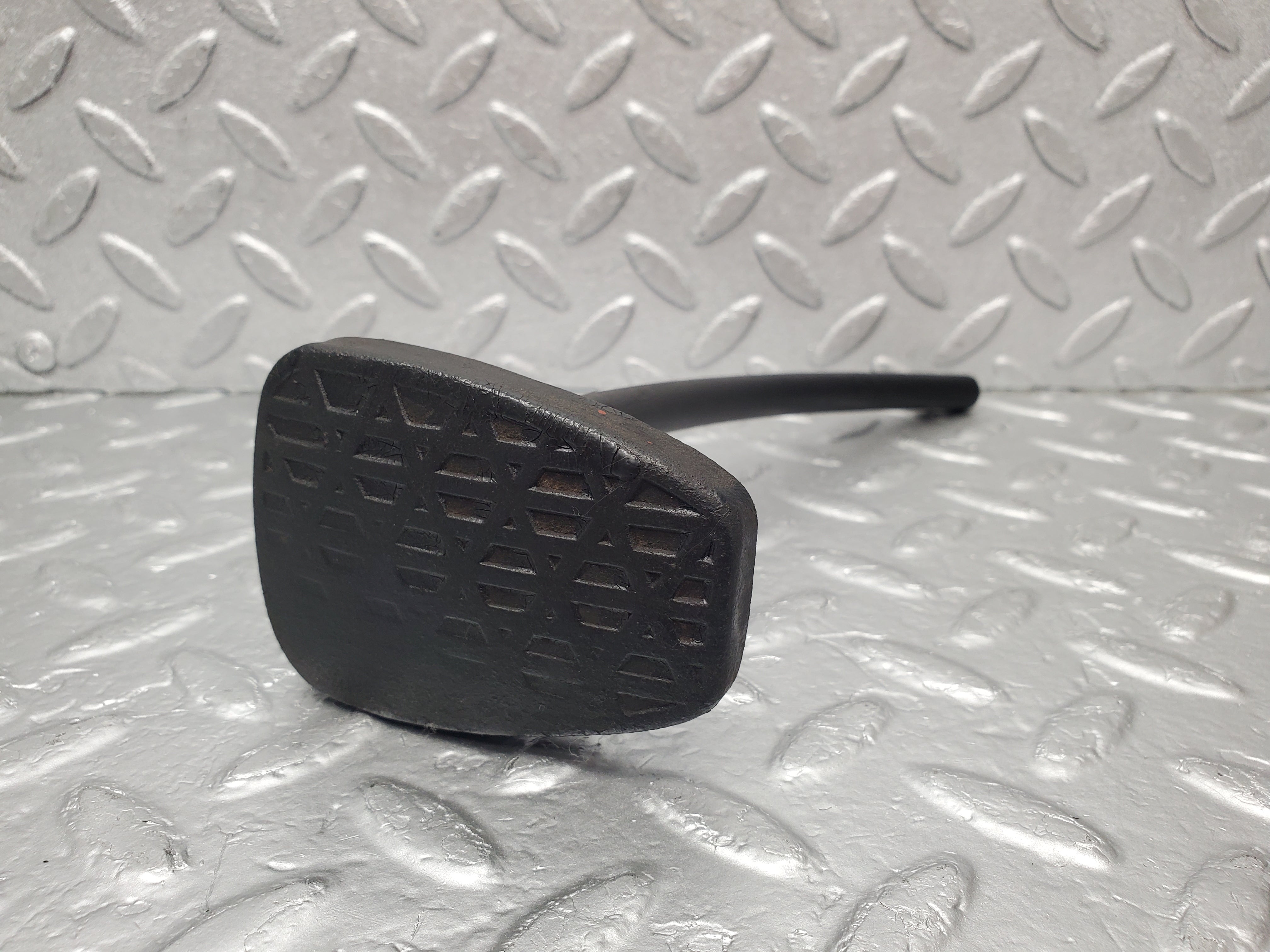 1718 Mercedes-Benz W105 219 PONTON Clutch Pedal