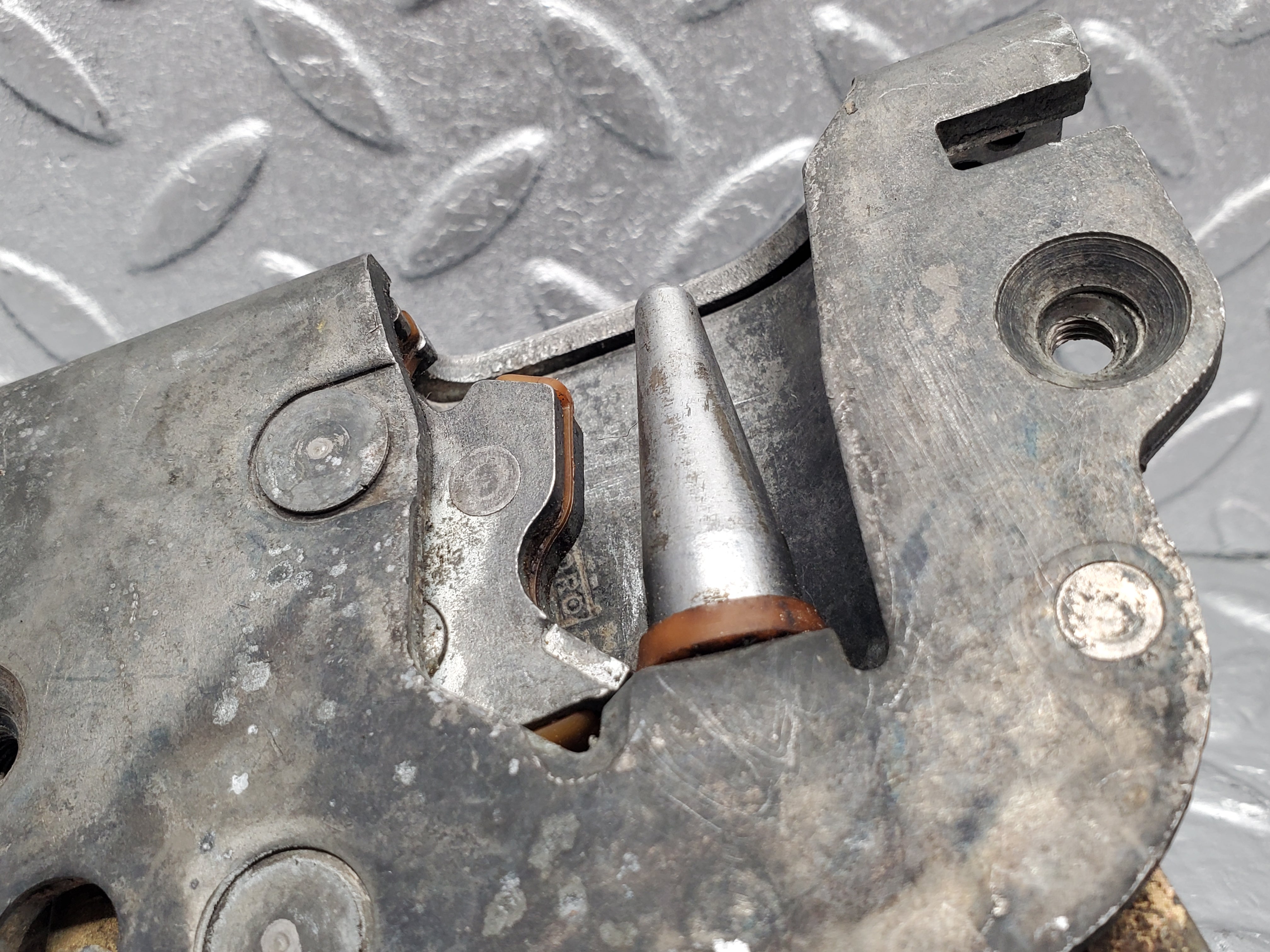 1881 Mercedes-Benz W116 350SE Door Lock front Right