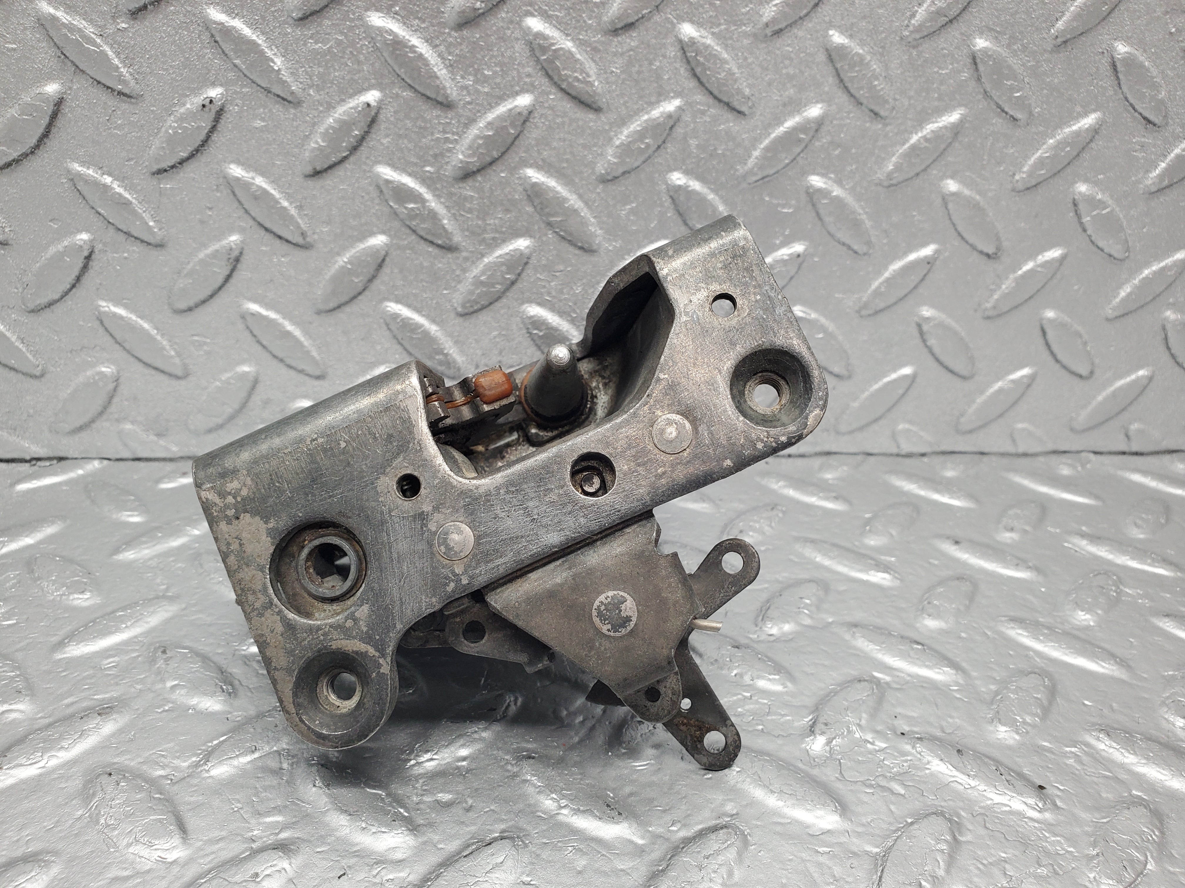 1882 Mercedes-Benz W116 350SE Door Lock Front Left