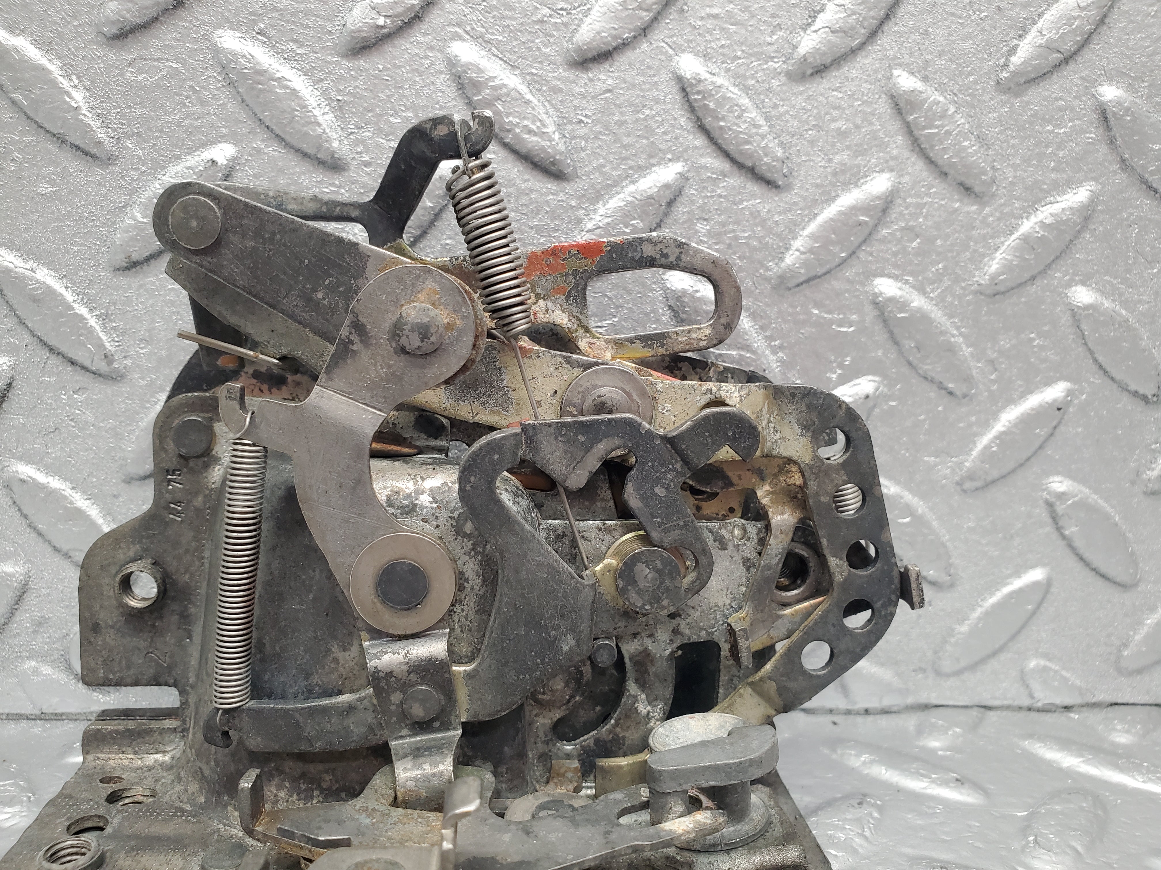 1882 Mercedes-Benz W116 350SE Door Lock Front Left