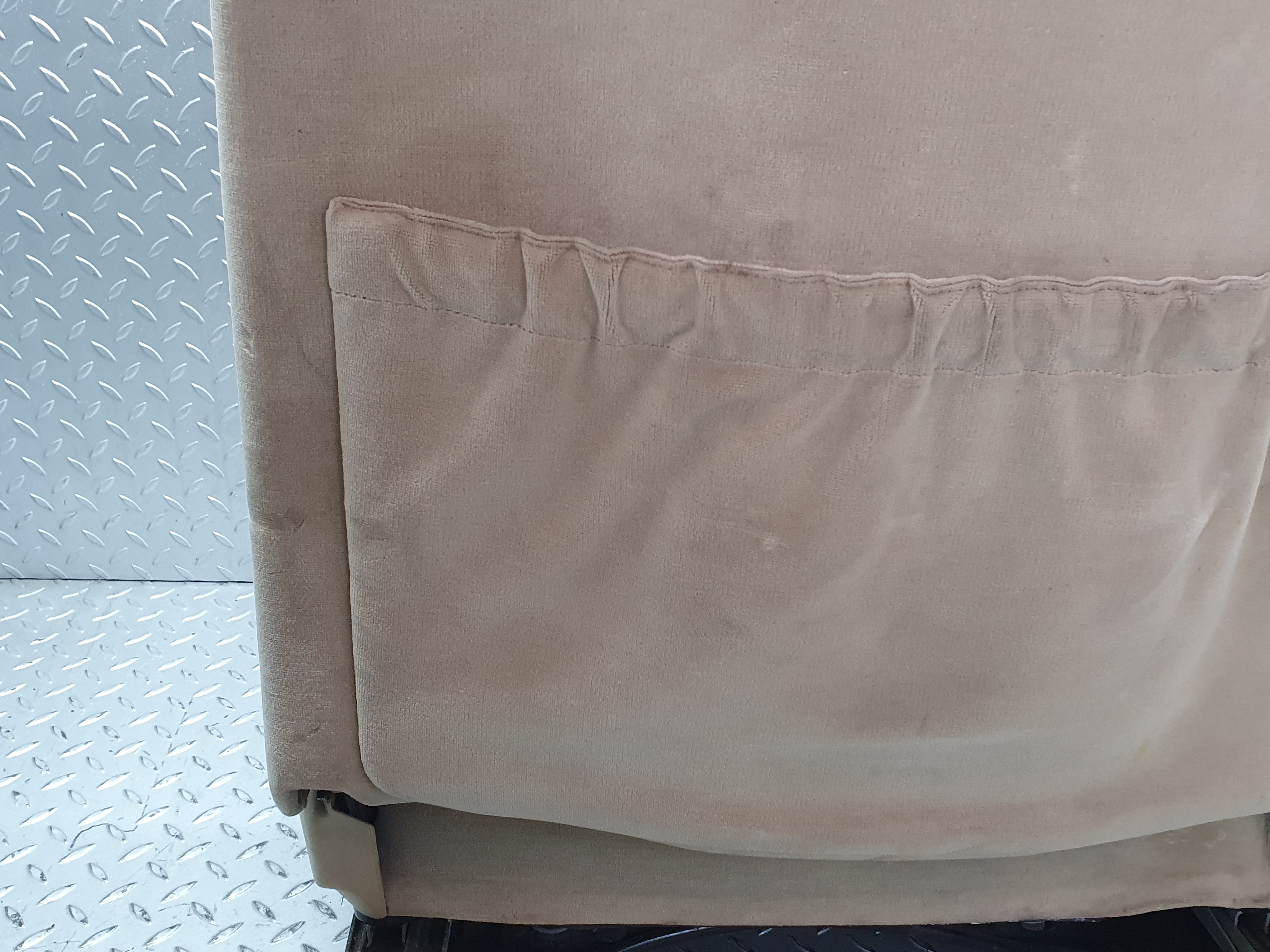 41134 Mercedes-Benz W126 300SE Front Right Seat Driver Seat Beige 1269102950