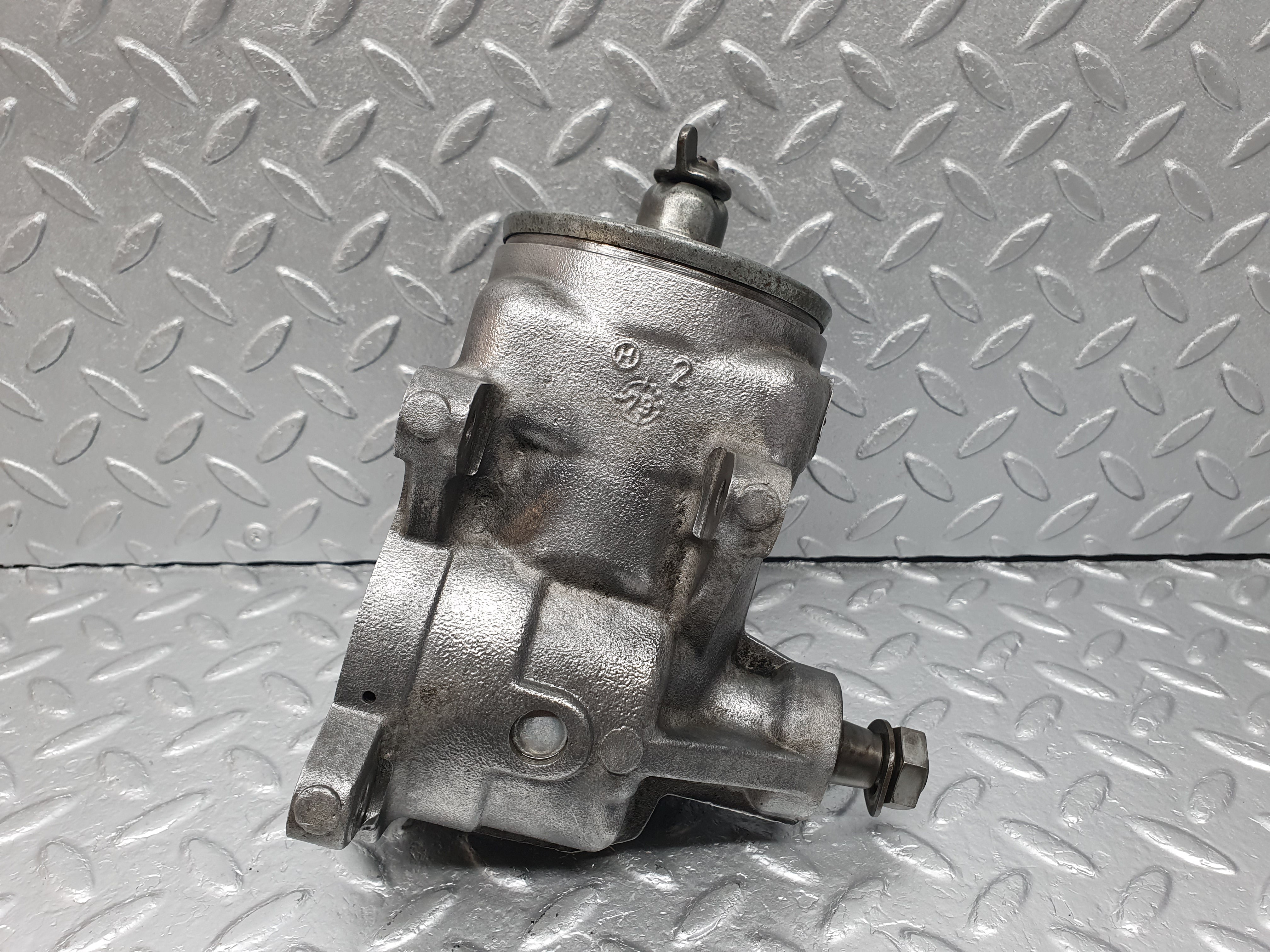 16732 Mercedes-Benz C107 380SLC Power Steering Pump