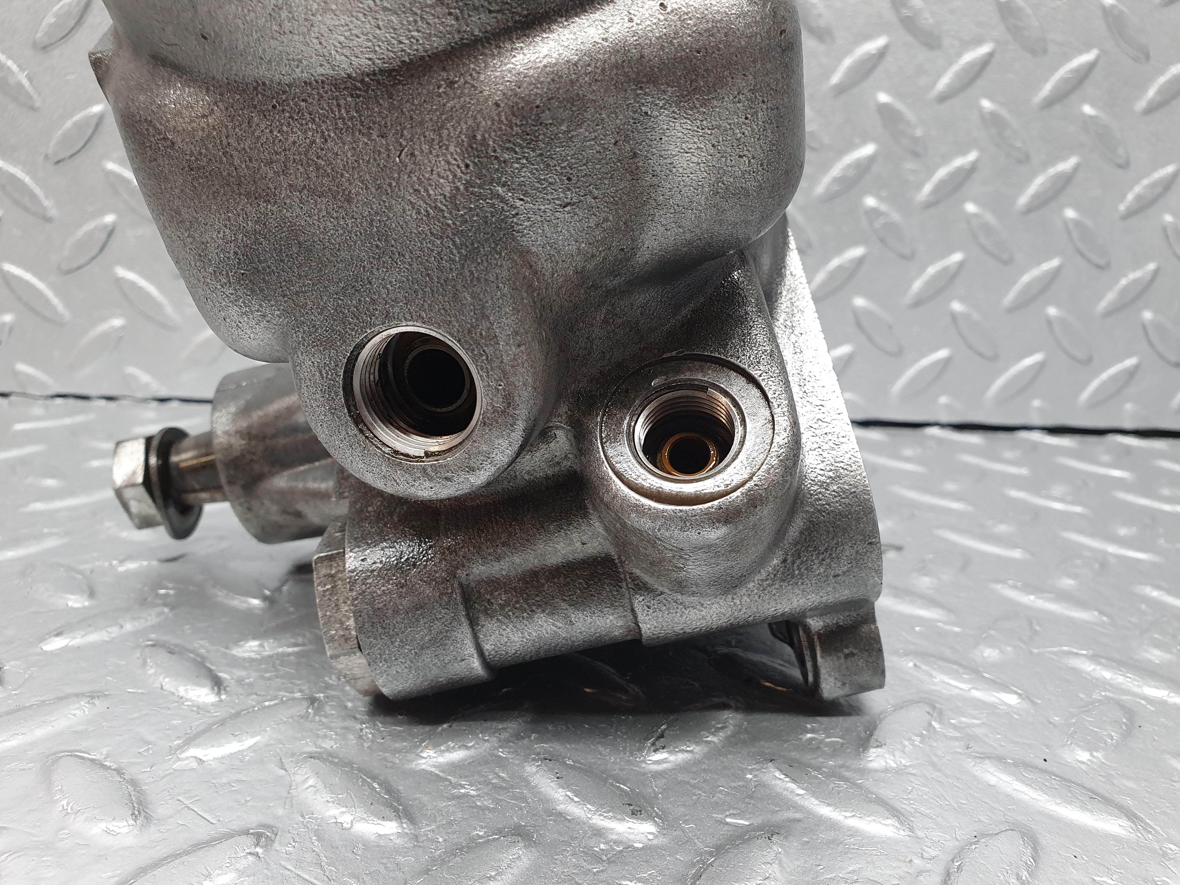 16732 Mercedes-Benz C107 380SLC Power Steering Pump