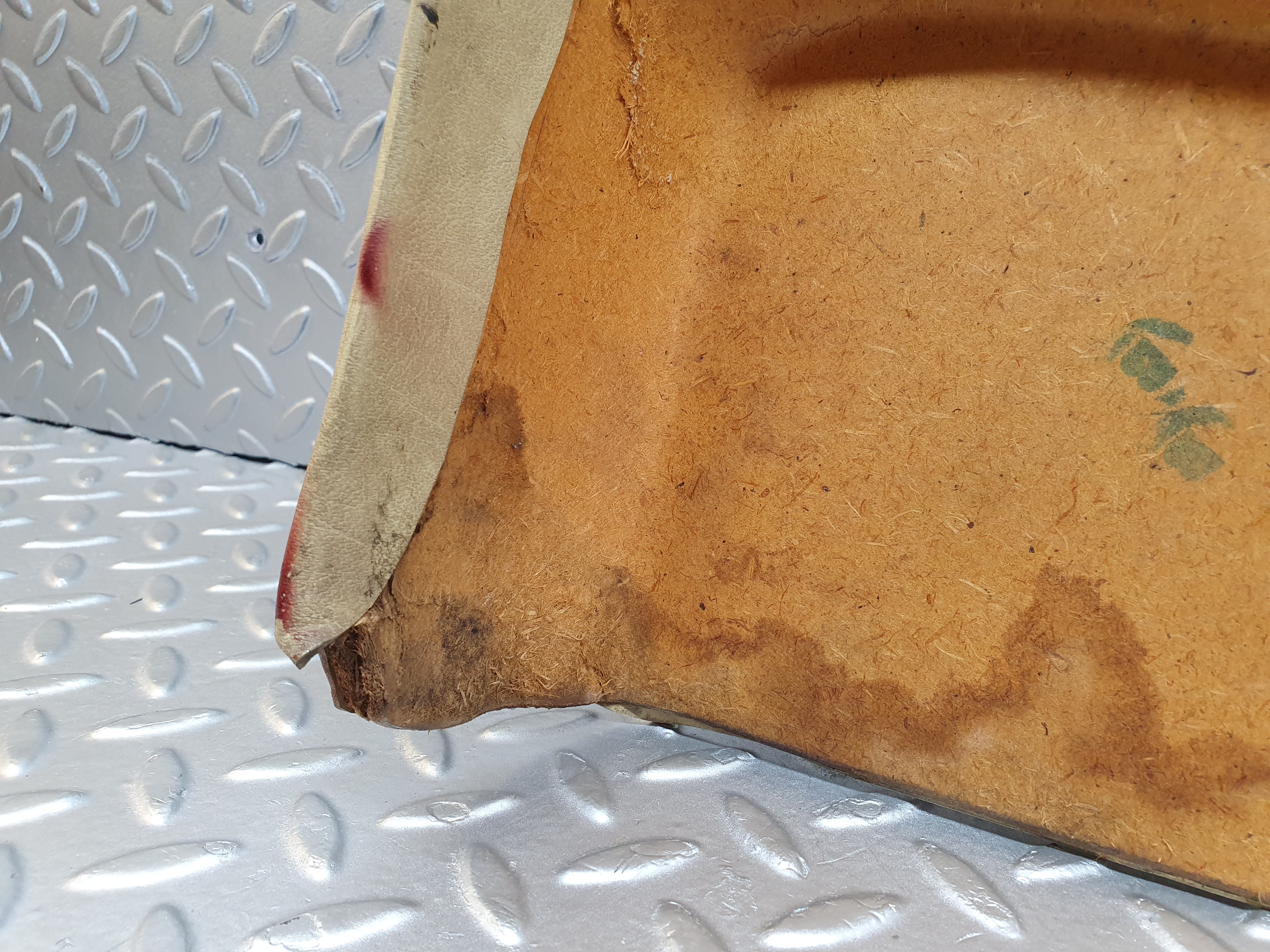 1105 Mercedes-Benz C123 230CE Coupe Rear Left Card Panel