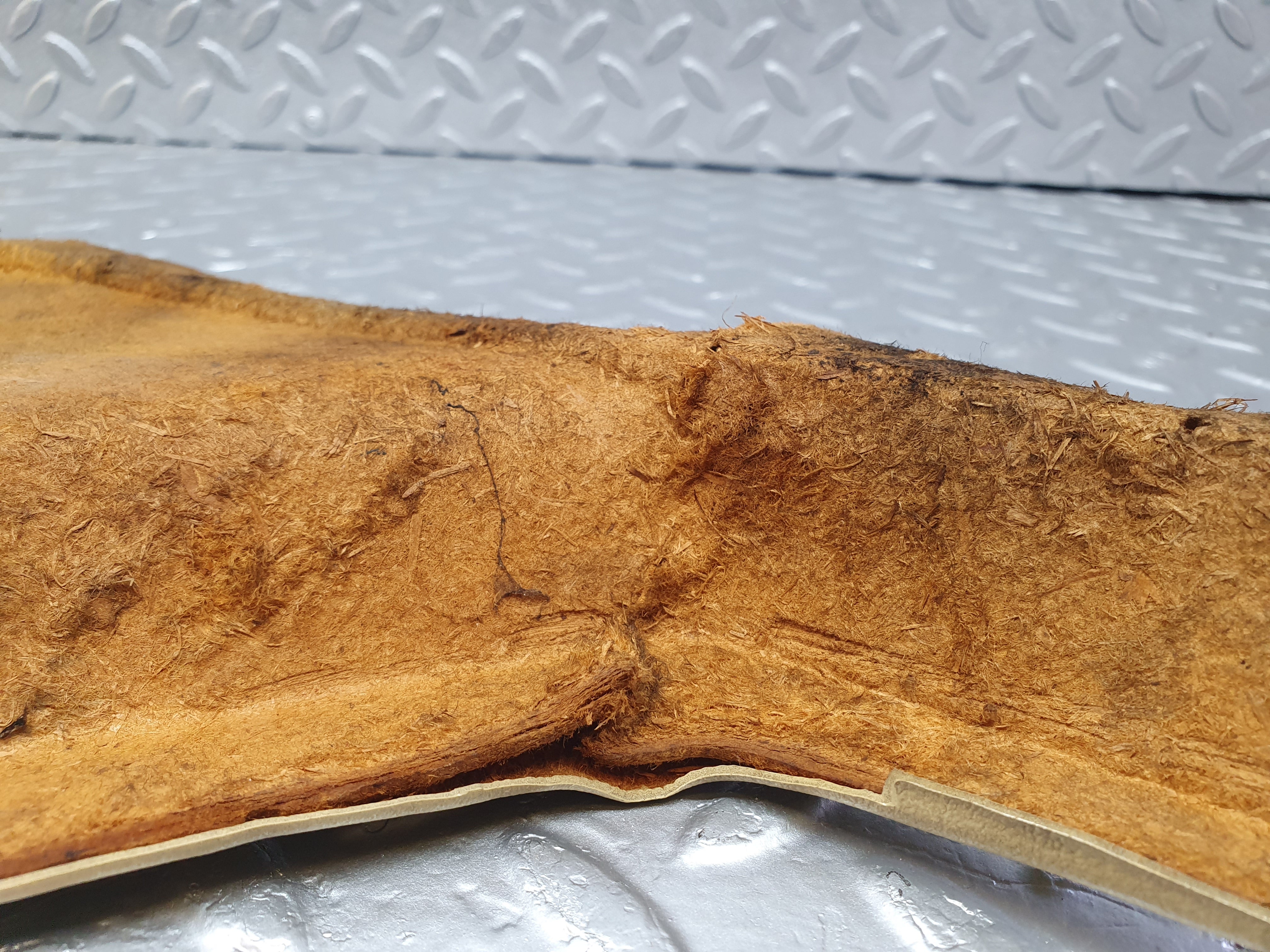 1105 Mercedes-Benz C123 230CE Coupe Rear Left Card Panel