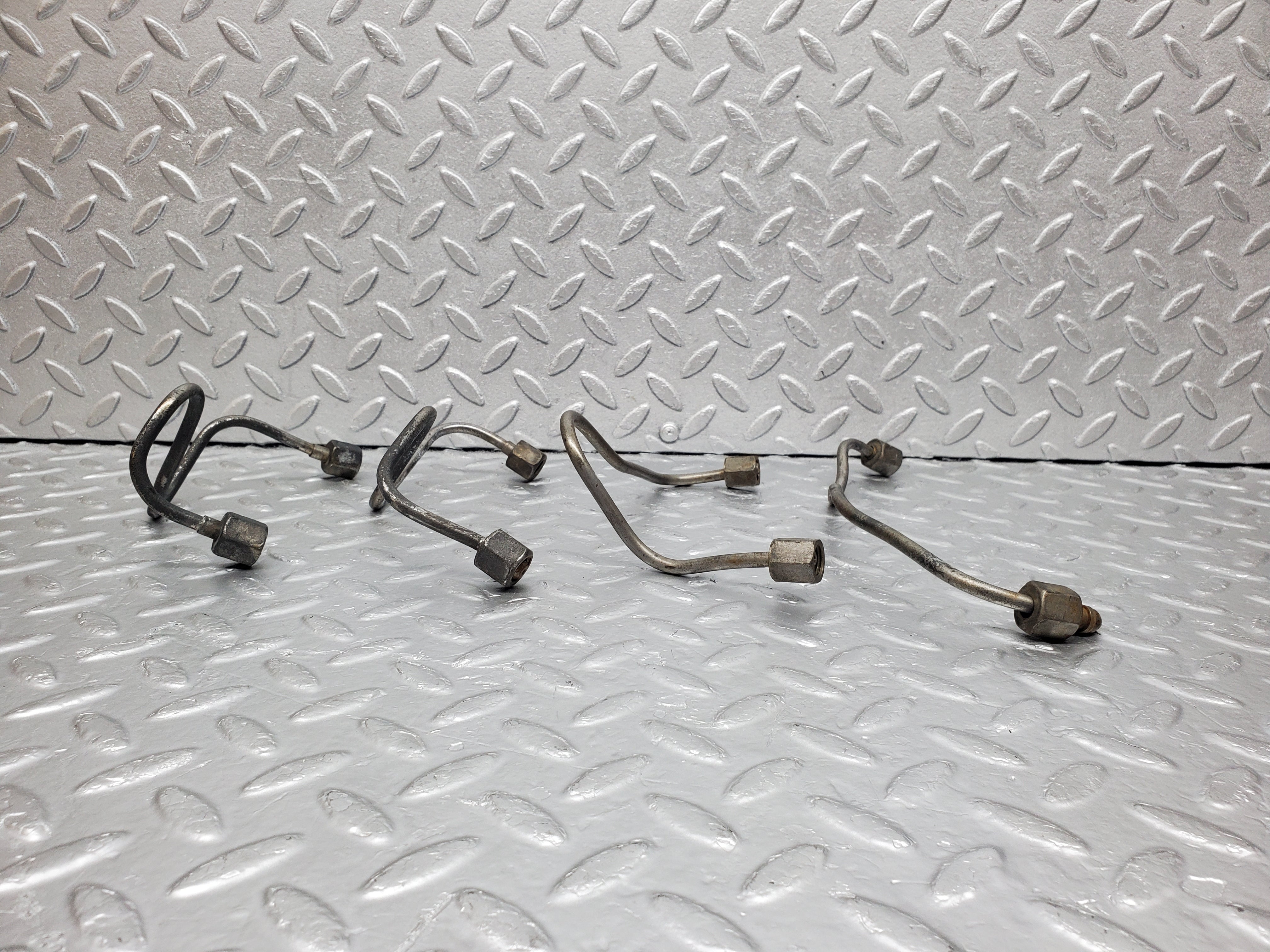 0890 Mercedes-Benz W123 240D Fuel Line Hose Set