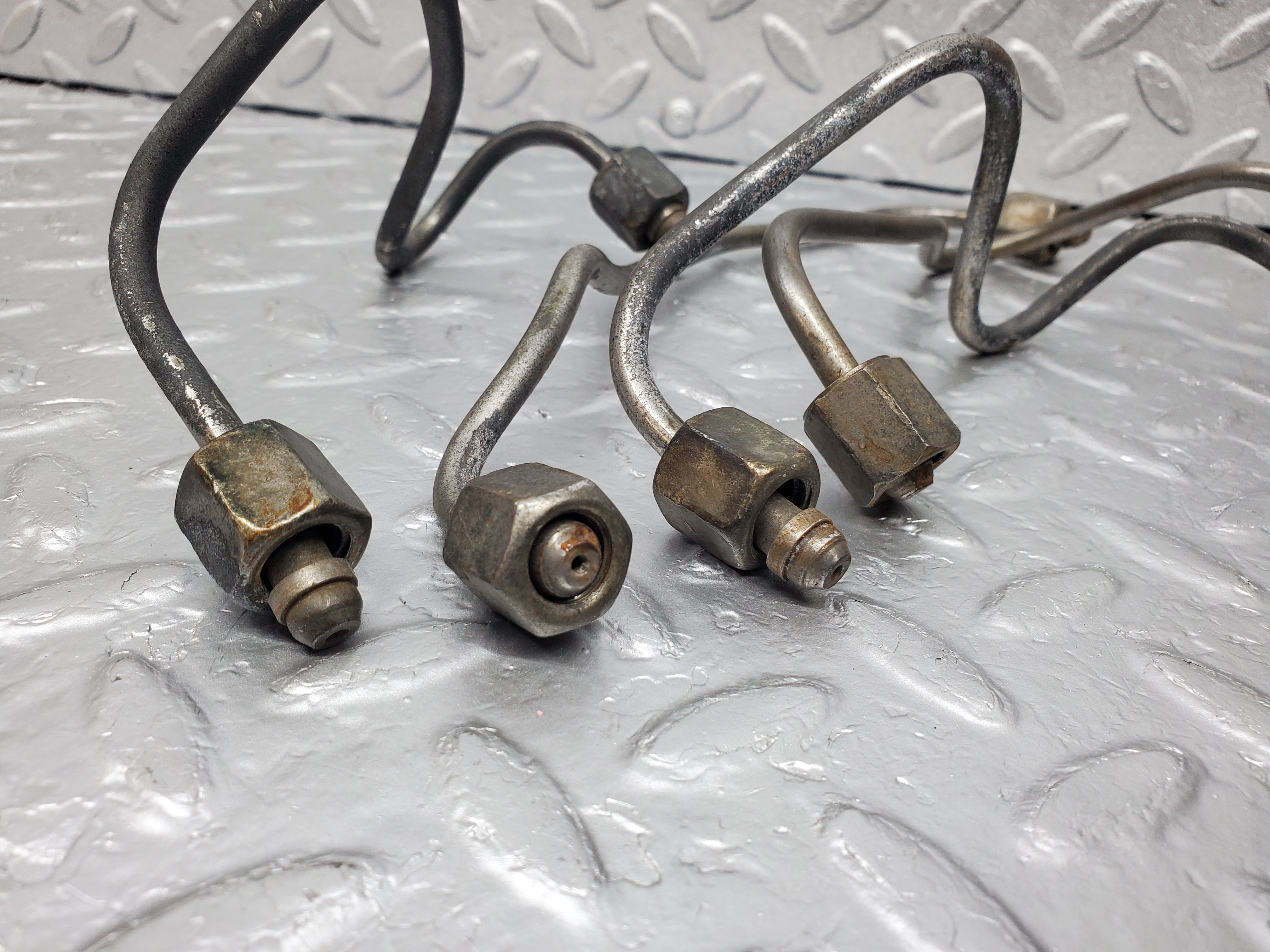 0890 Mercedes-Benz W123 240D Fuel Line Hose Set