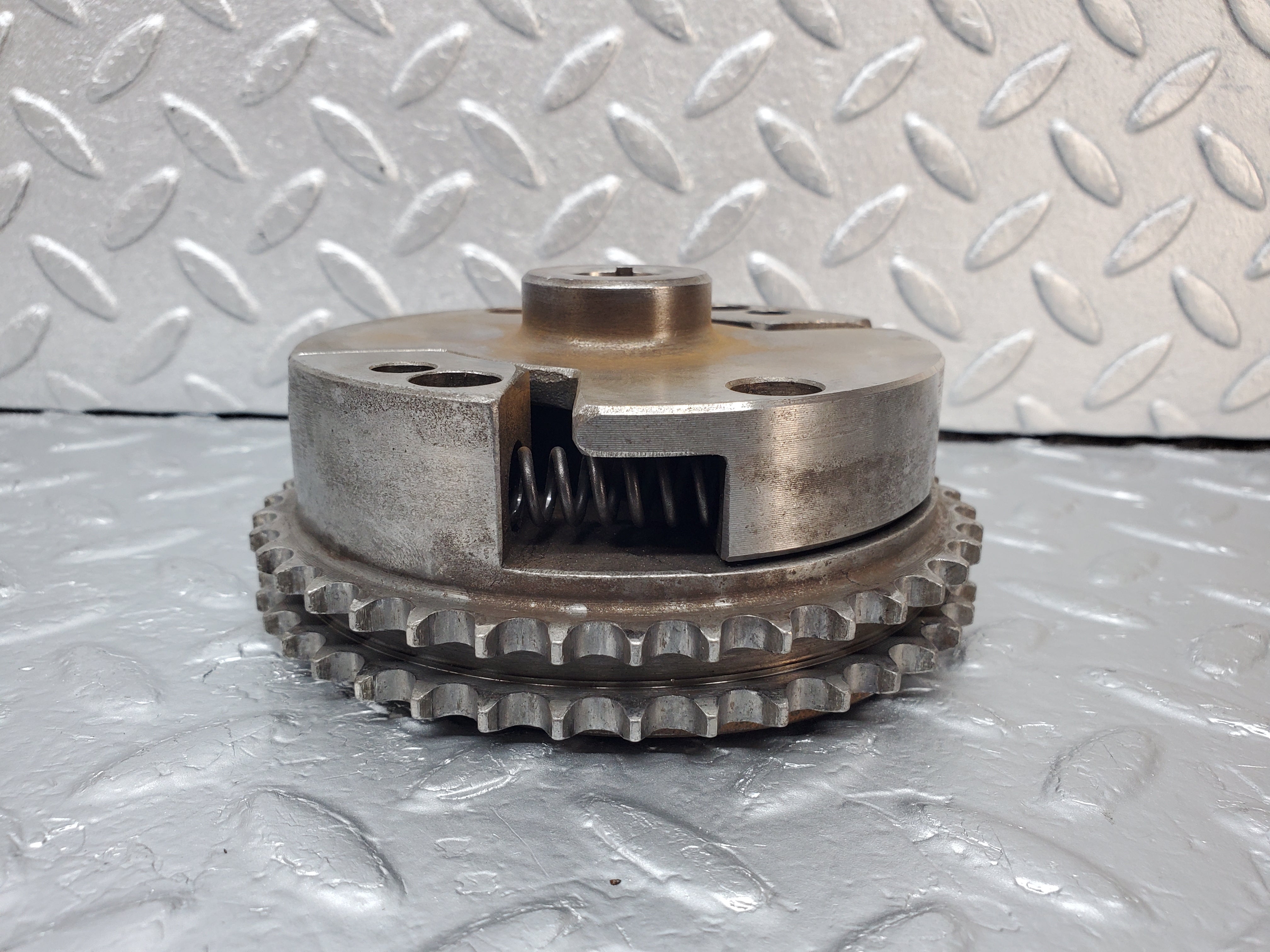 0888 Mercedes-Benz W123 240D Injection Pump Gear Sprocket