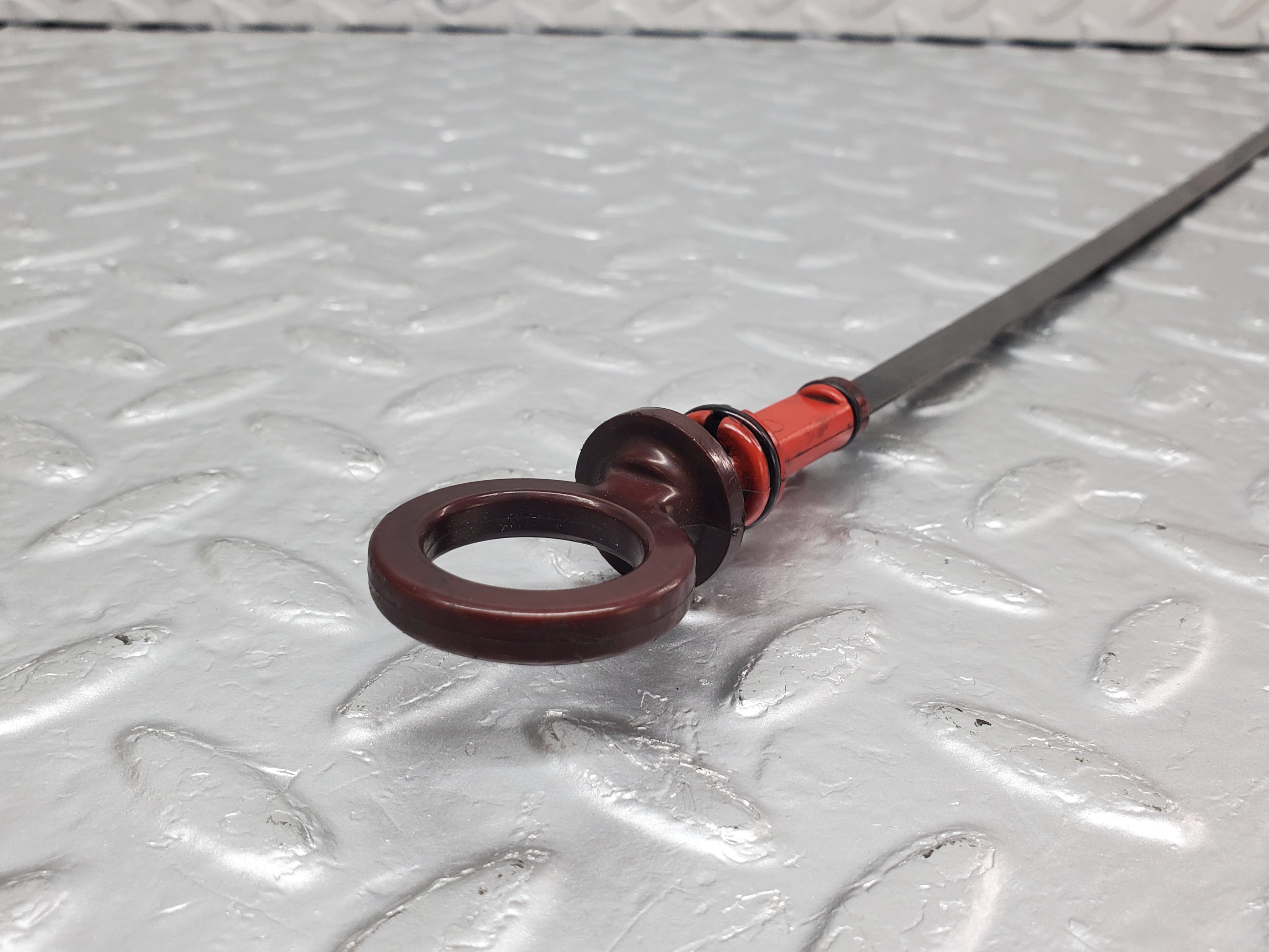 0889 Mercedes-Benz W123 240D Oil Dipstick