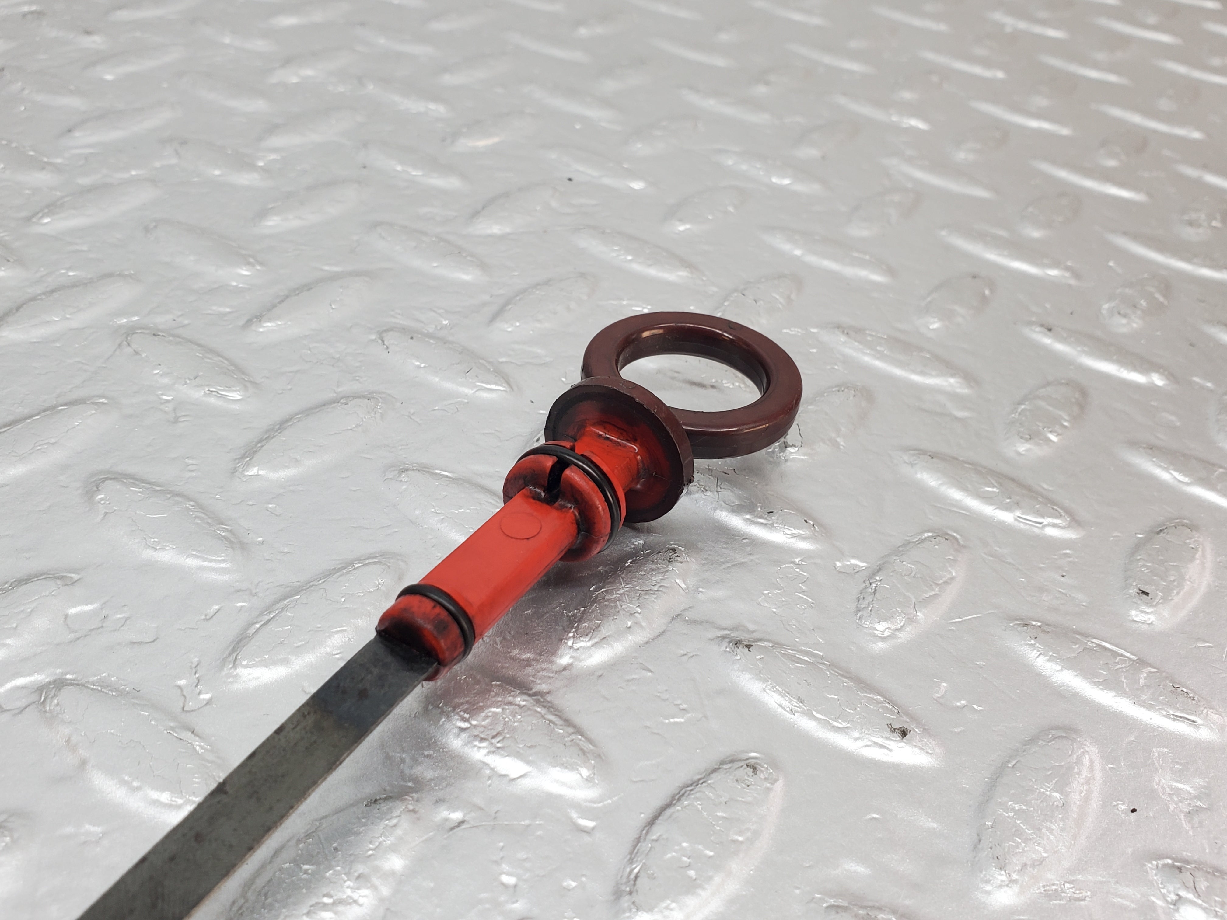 0889 Mercedes-Benz W123 240D Oil Dipstick