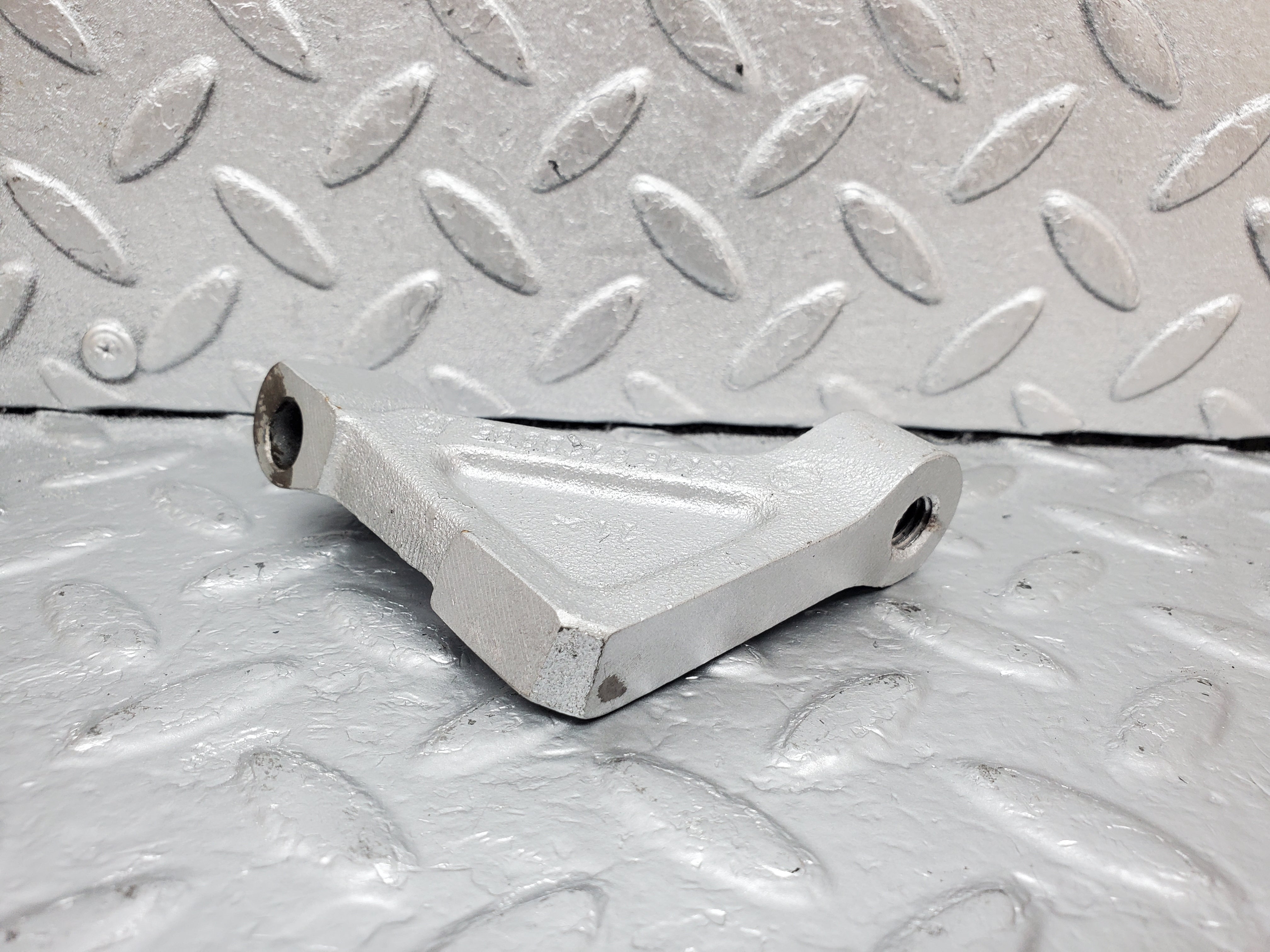 0914 Mercedes-Benz C107 350SLC Coupe Coupe Engine Hoist Left 1160110995