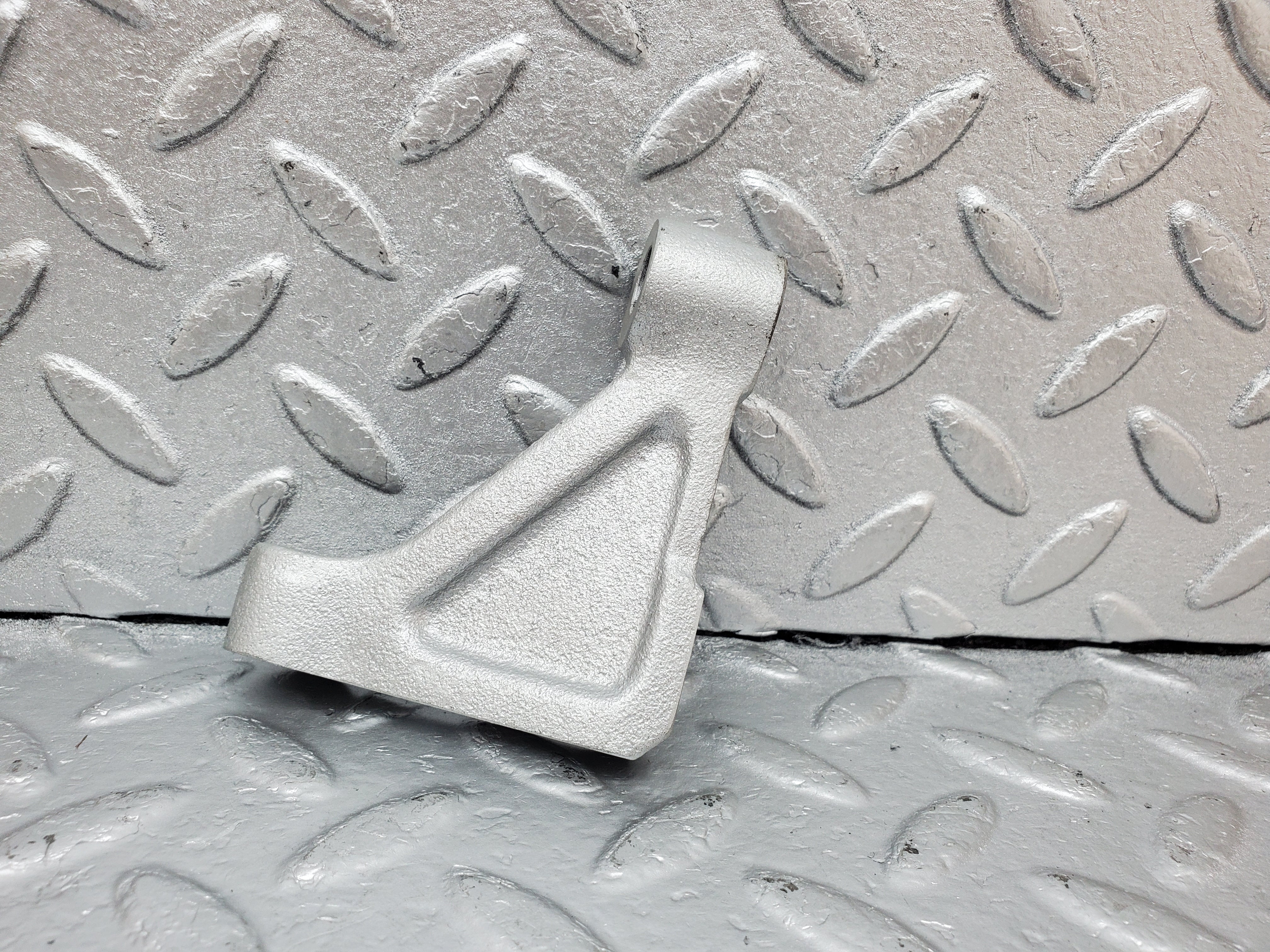 0914 Mercedes-Benz C107 350SLC Coupe Coupe Engine Hoist Left 1160110995