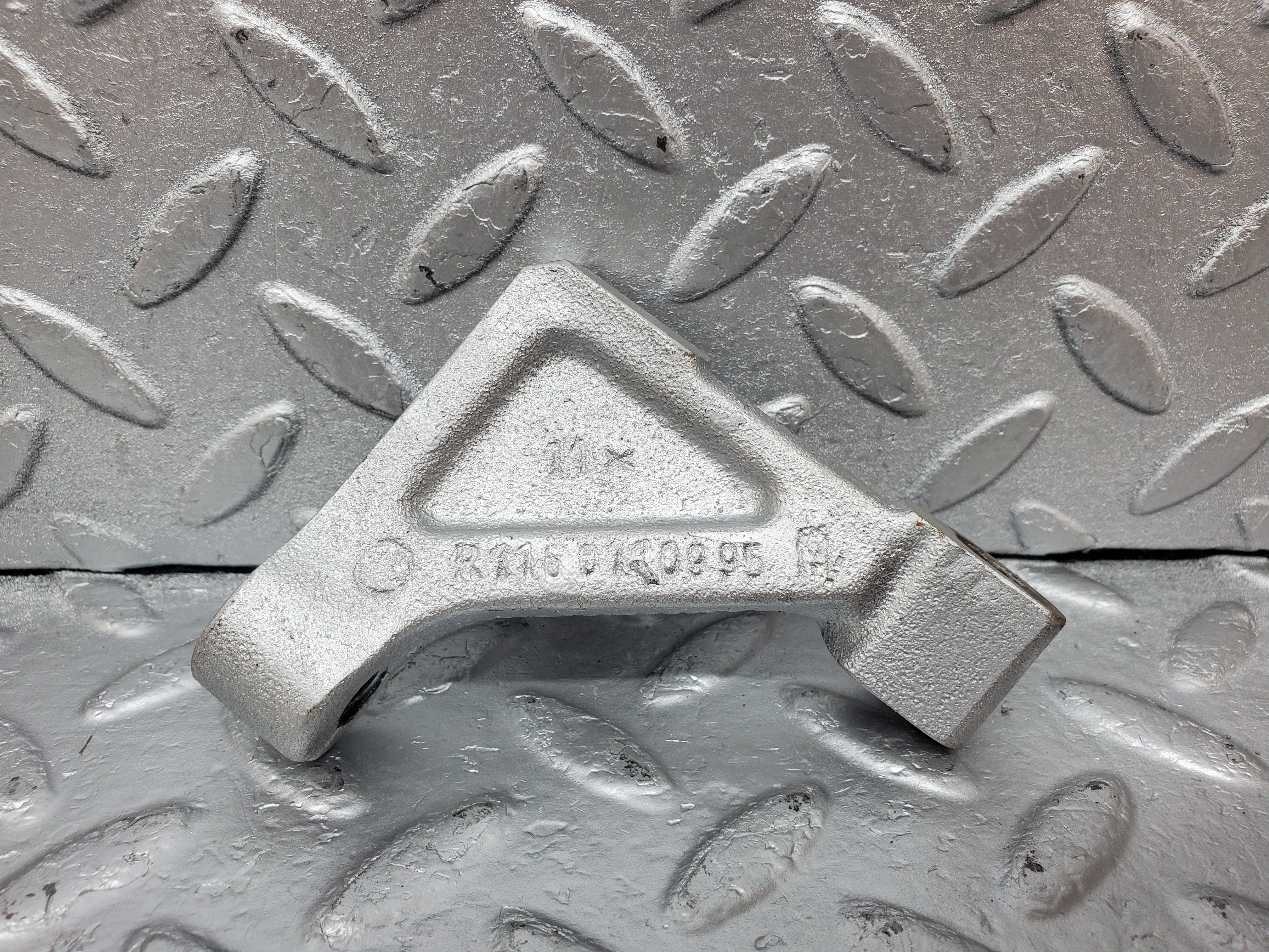 0914 Mercedes-Benz C107 350SLC Coupe Coupe Engine Hoist Left 1160110995