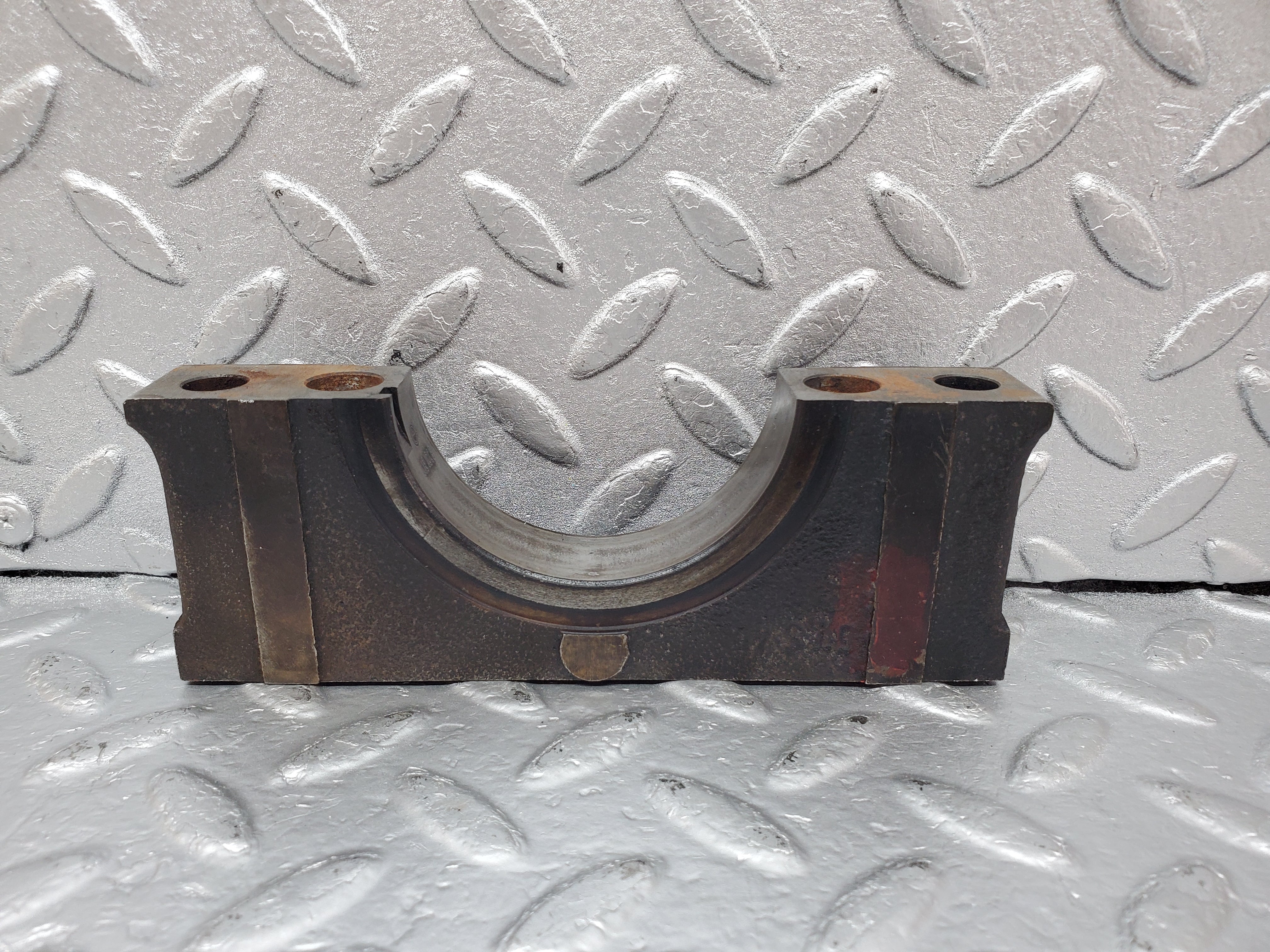 0923 Mercedes-Benz C107 350SLC Coupe Crankshaft Bearing Holder 1160110312