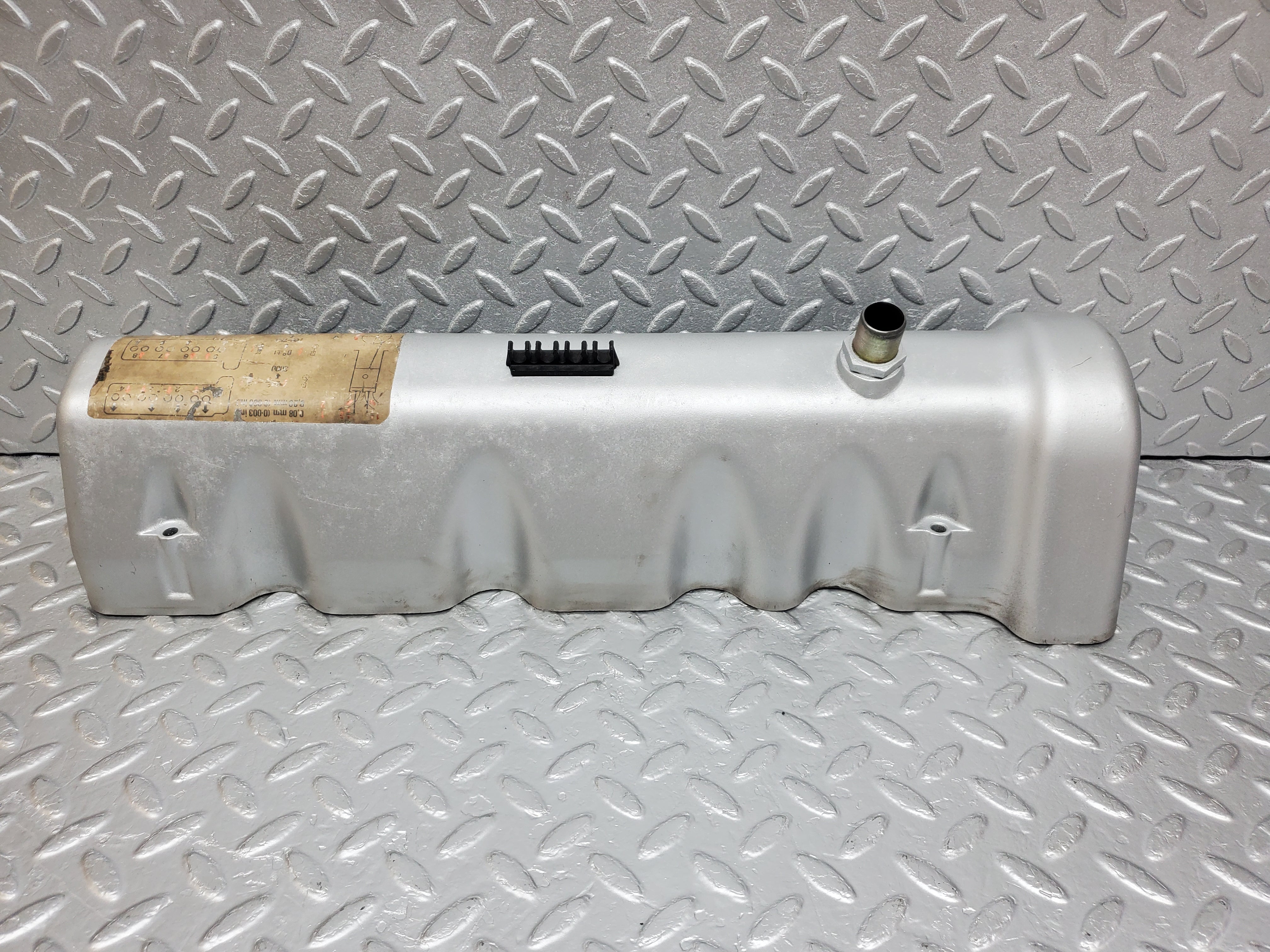 0935 Mercedes-Benz C107 350SLC Coupe Coupe Cylinder Head Cover Left Side 1160161805