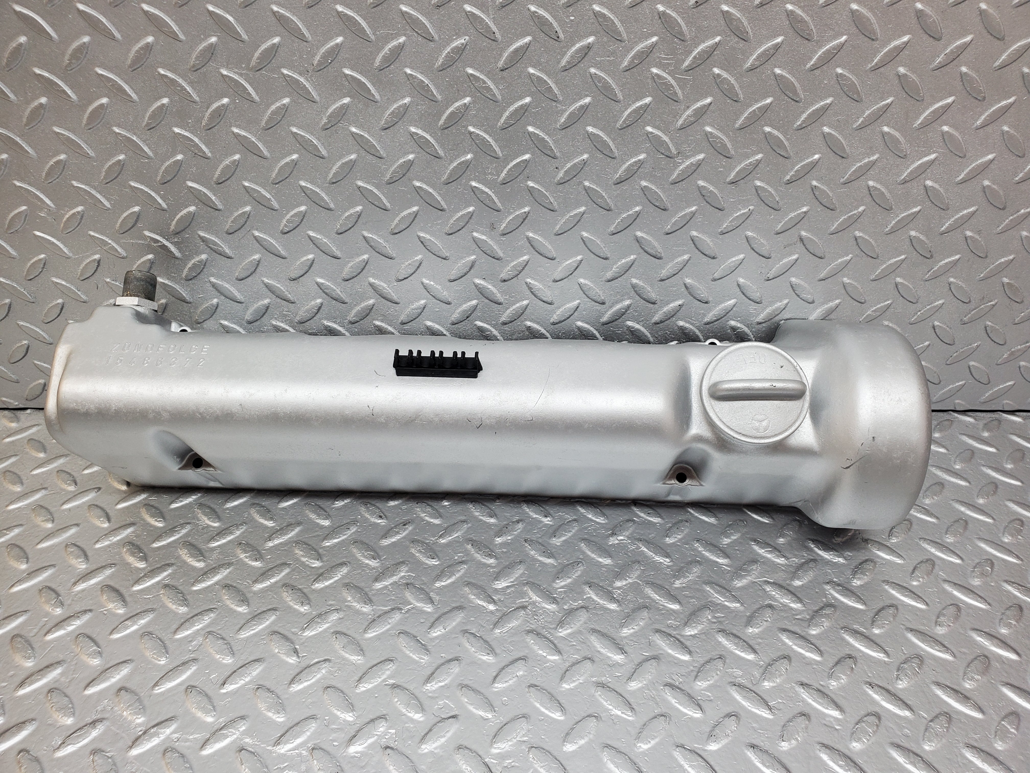 0939 Mercedes-Benz C107 350SLC Coupe Cylinder Head Cover Right 1160161905