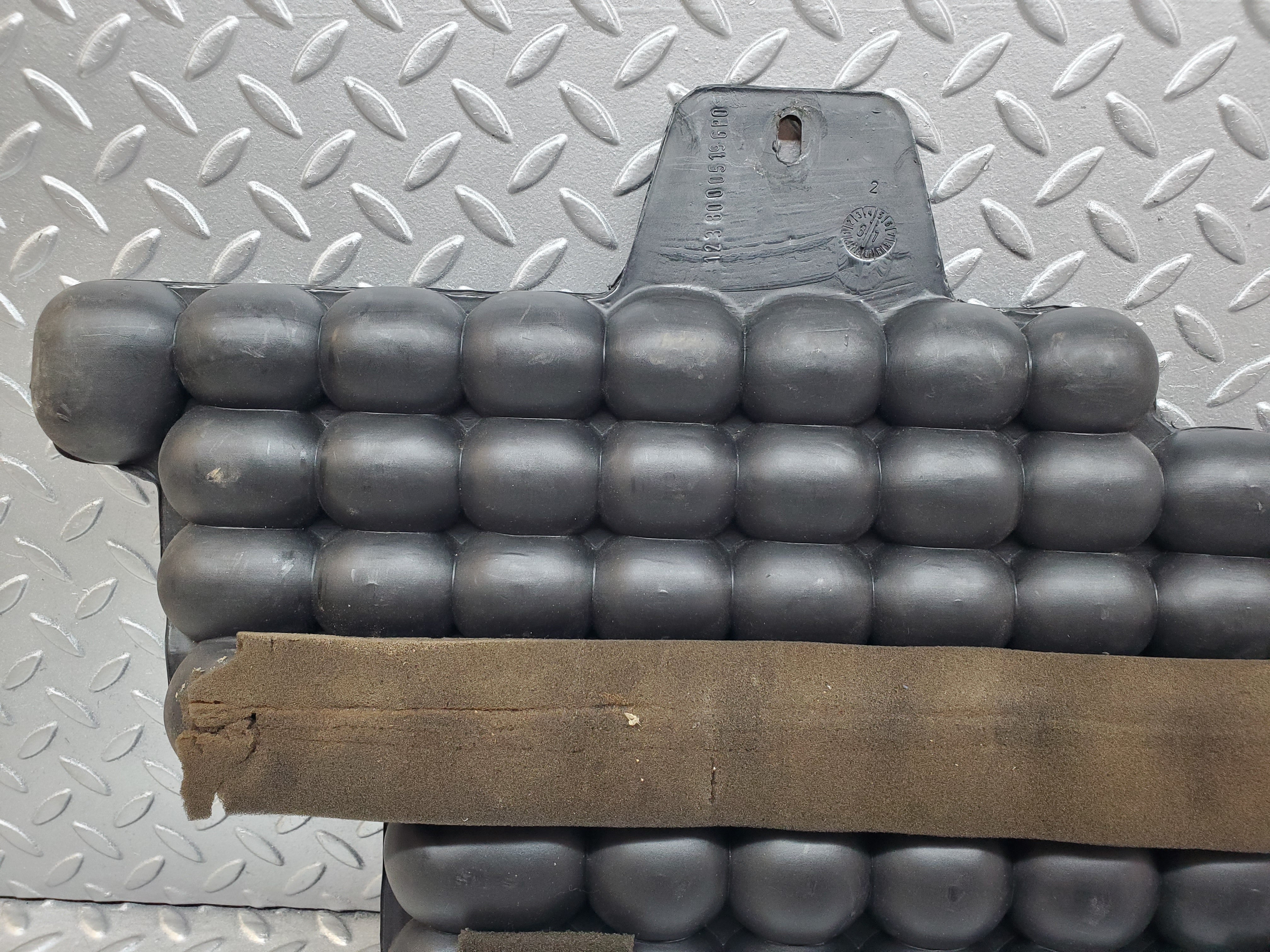 0950 Mercedes-Benz C123 230CE Coupe Vacuum Reservoir 1238000519