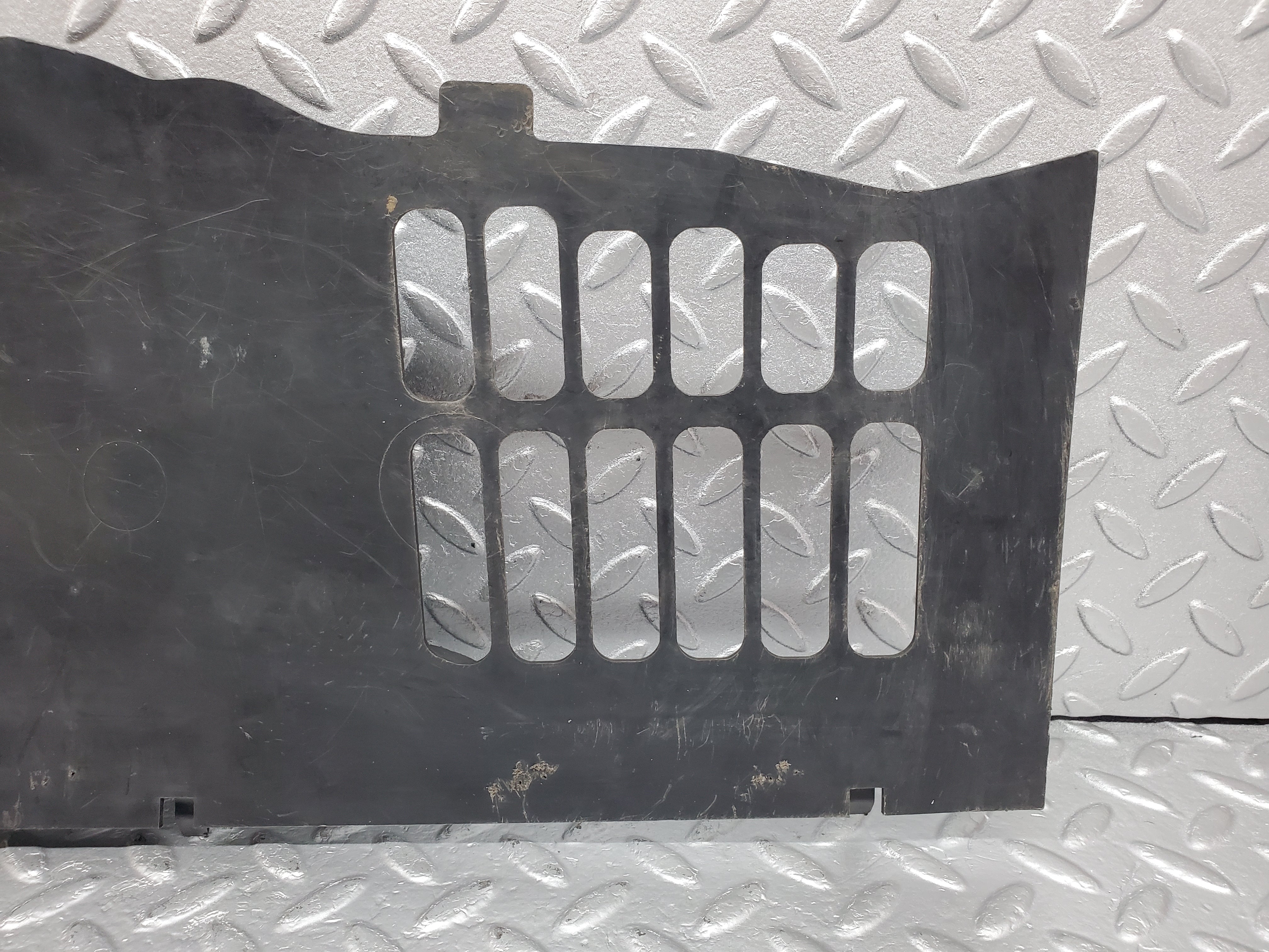 0951 Mercedes-Benz C123 230CE Coupe Dashboard Under Panel 1236870508