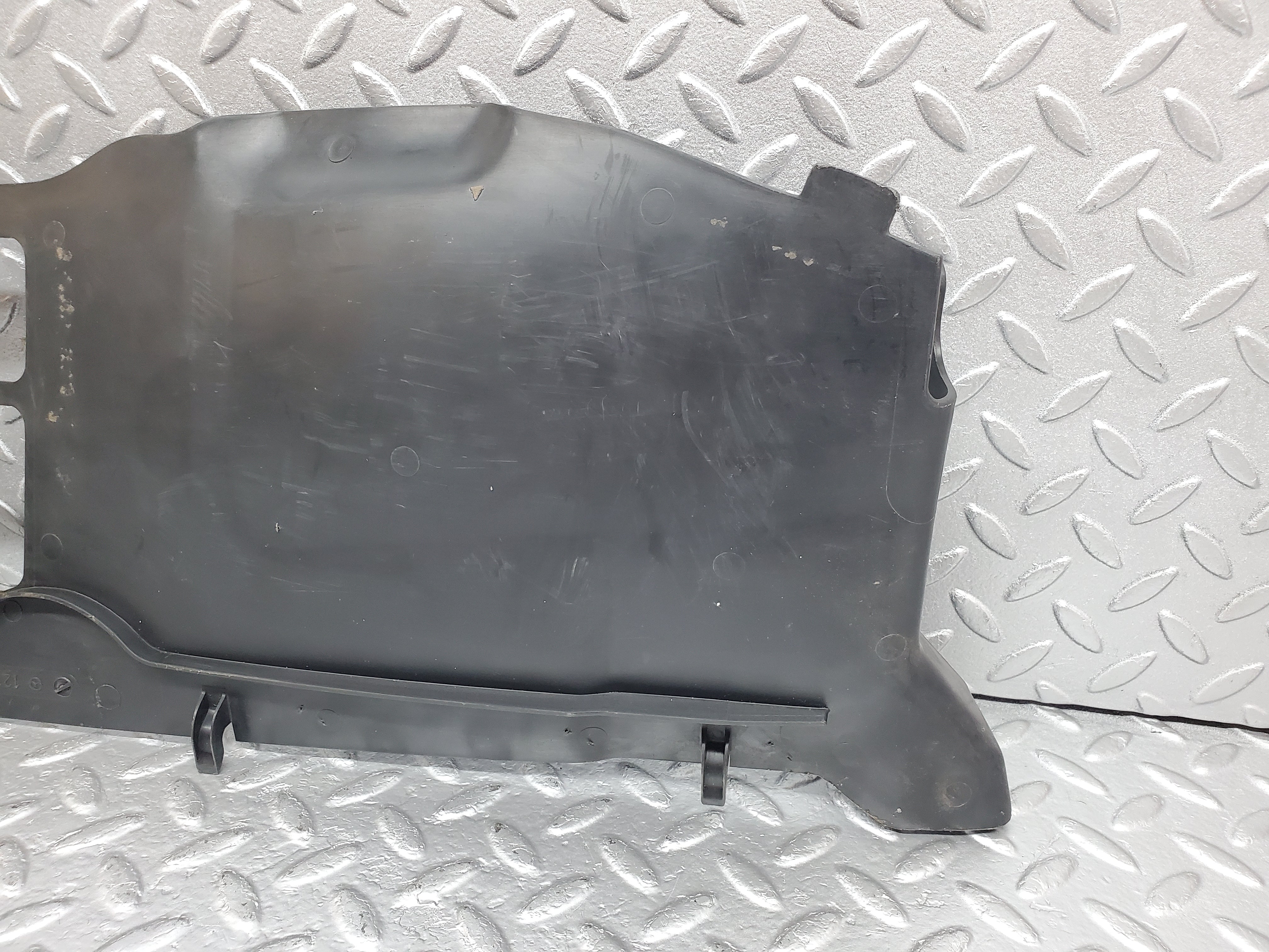 0951 Mercedes-Benz C123 230CE Coupe Dashboard Under Panel 1236870508