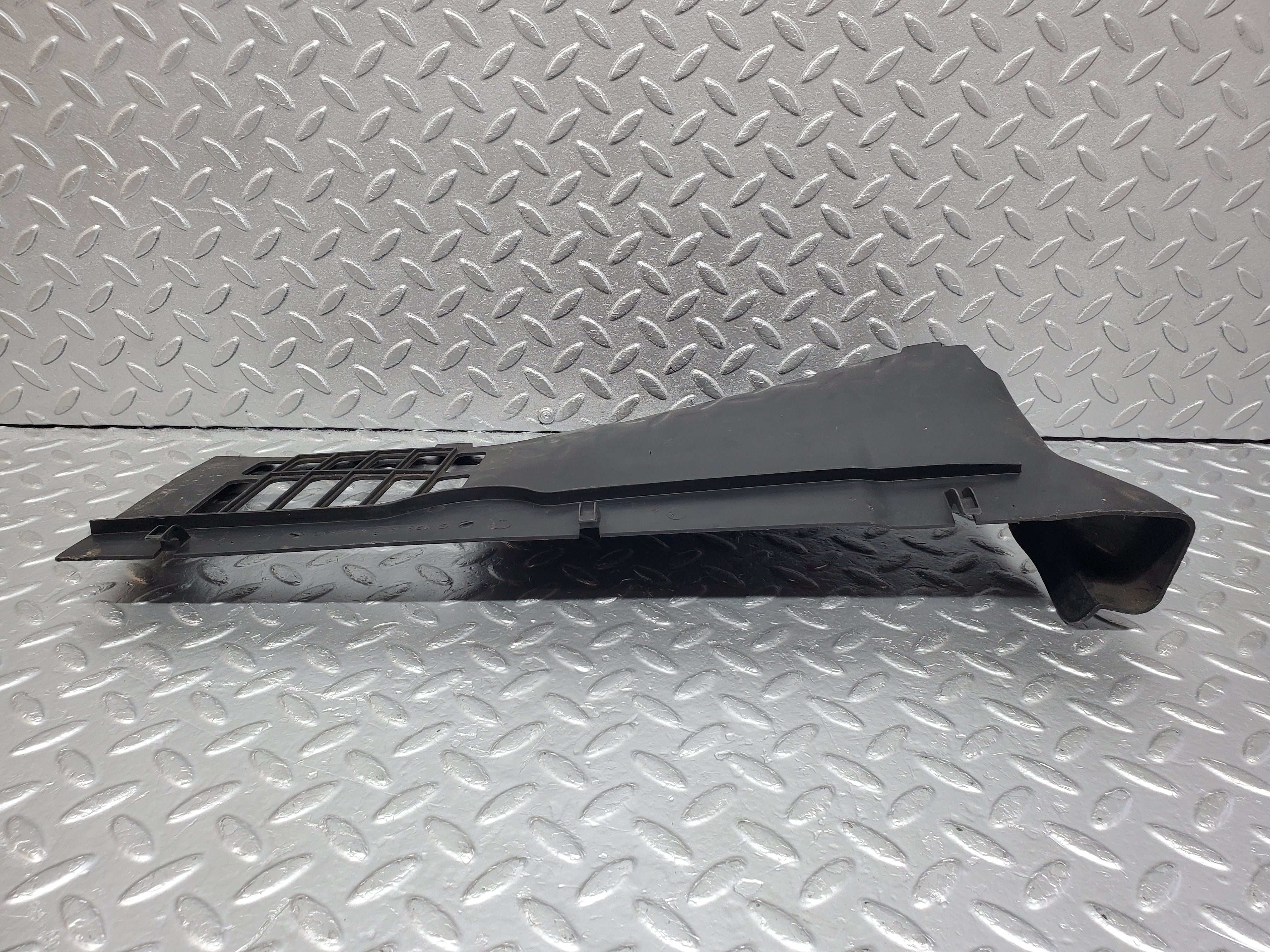 0951 Mercedes-Benz C123 230CE Coupe Dashboard Under Panel 1236870508