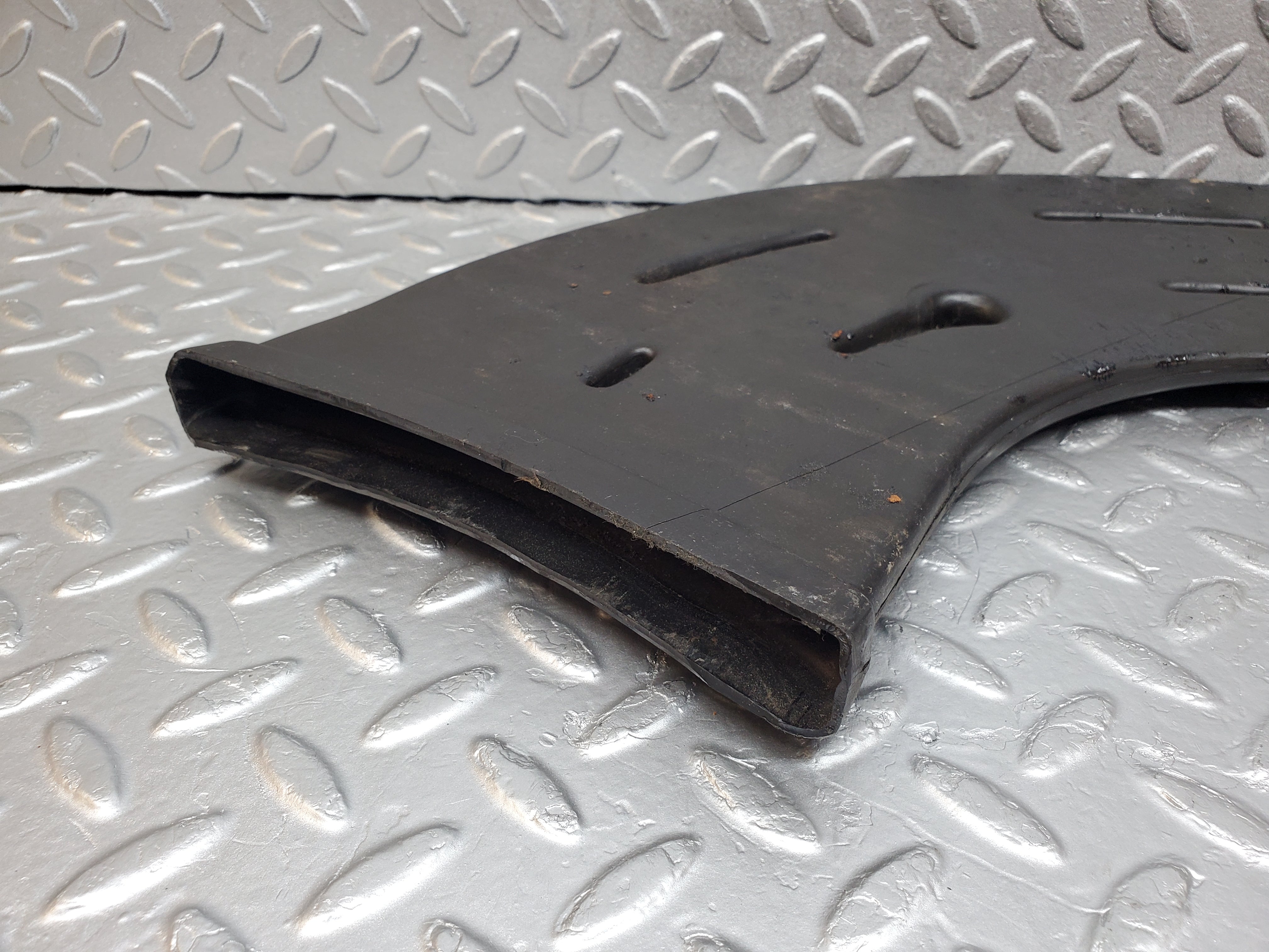 0953 Mercedes-Benz C123 230CE Coupe Heating Air Duct Right Side 1238311046