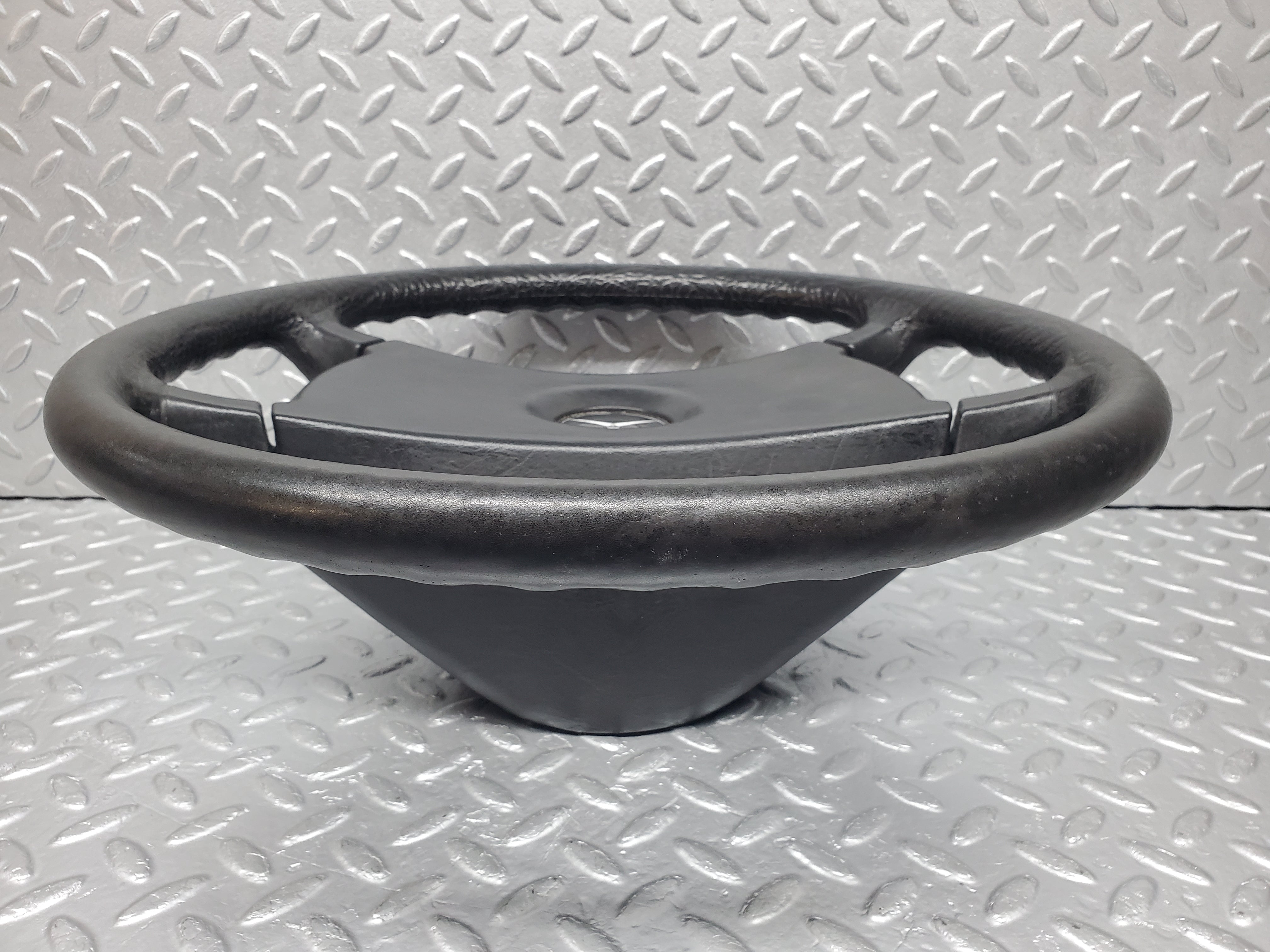 0948 Mercedes-Benz C123 230CE Steering Wheel 1264640017