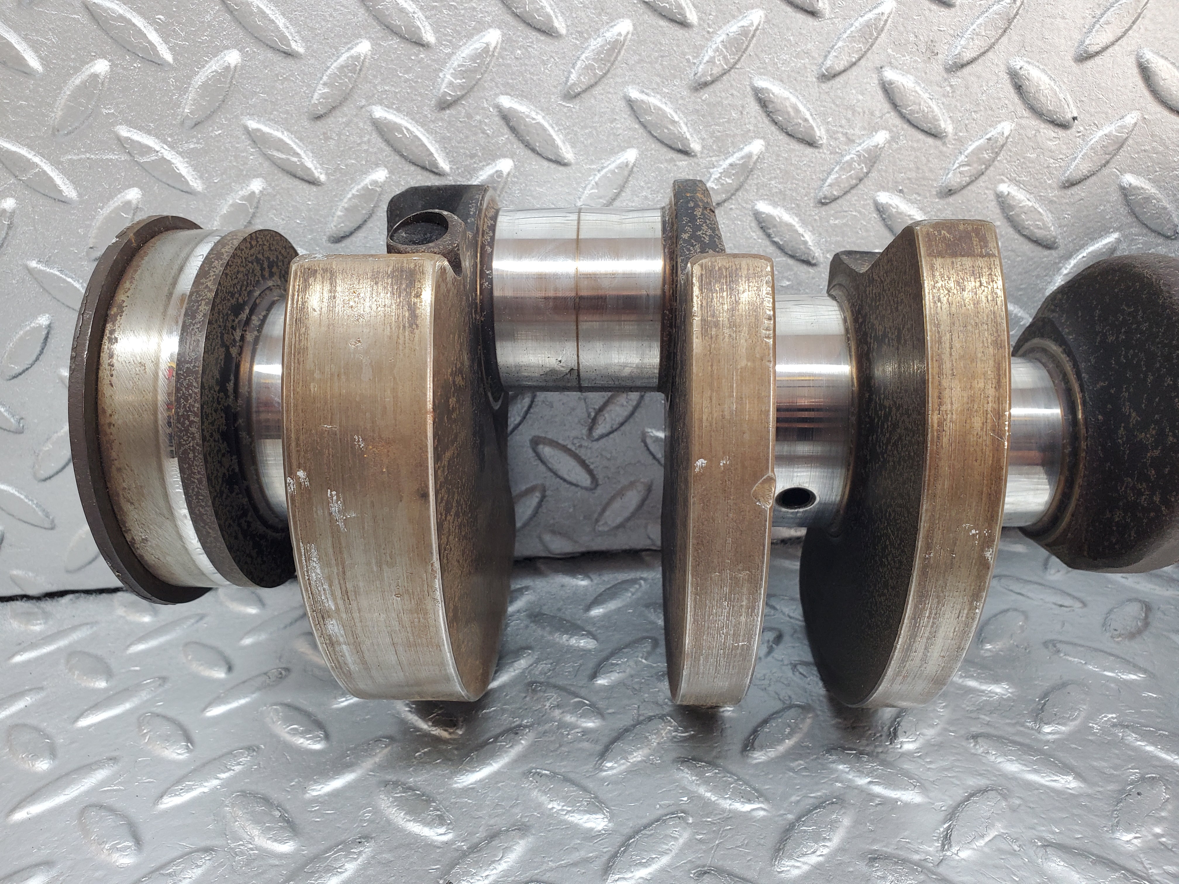 0930 Mercedes-Benz C107 350SLC Coupe Coupe Crankshaft 1160310801