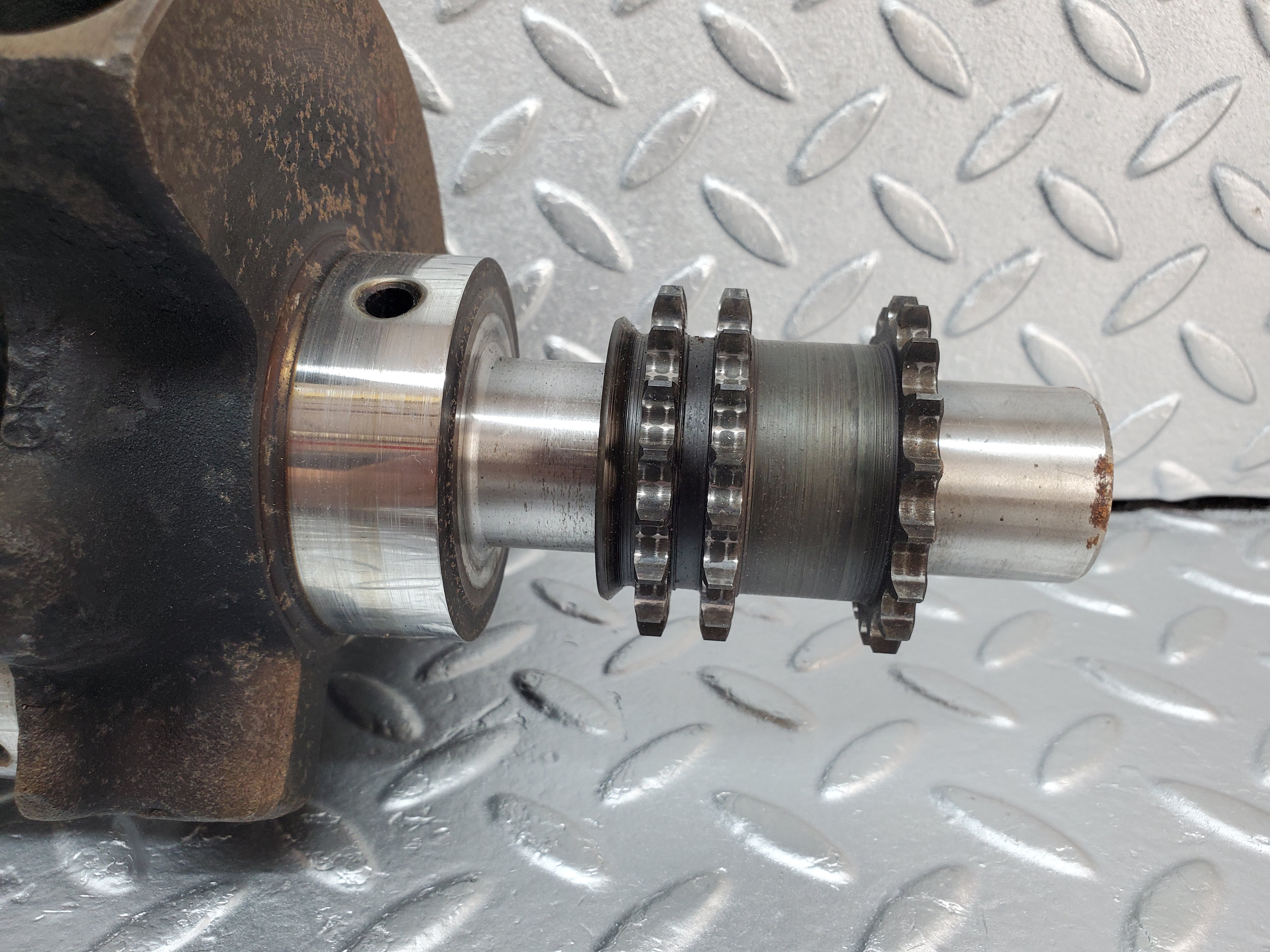 0930 Mercedes-Benz C107 350SLC Coupe Coupe Crankshaft 1160310801