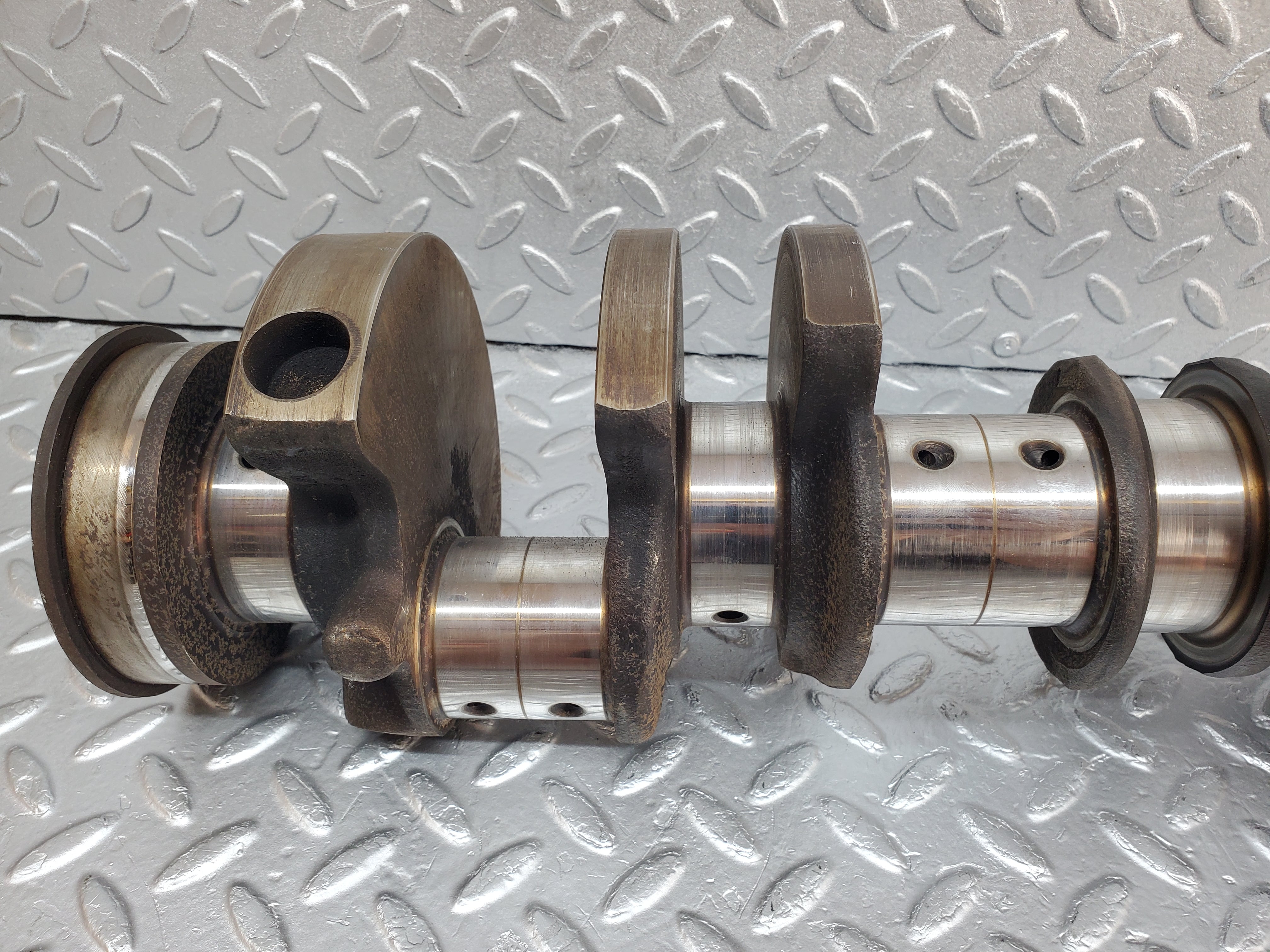 0930 Mercedes-Benz C107 350SLC Coupe Coupe Crankshaft 1160310801