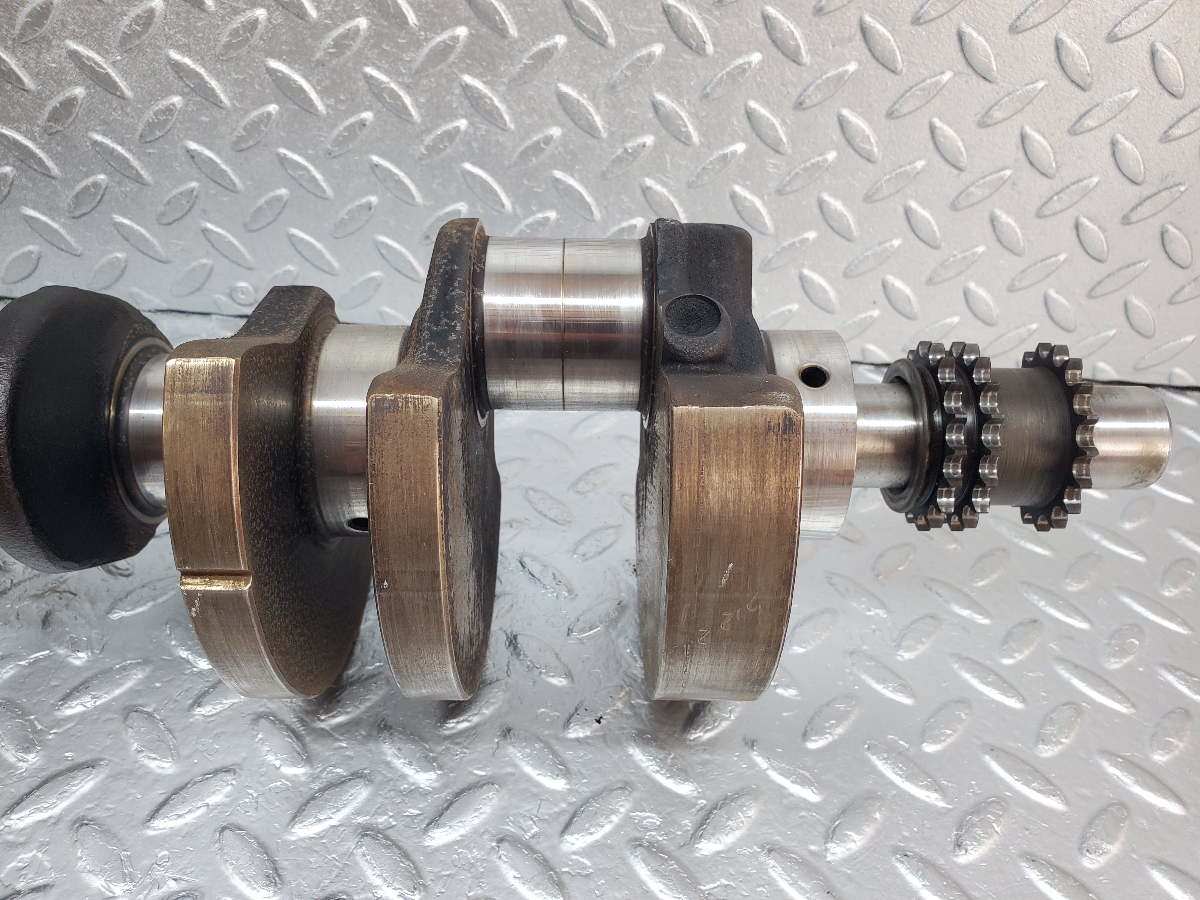 0930 Mercedes-Benz C107 350SLC Coupe Coupe Crankshaft 1160310801