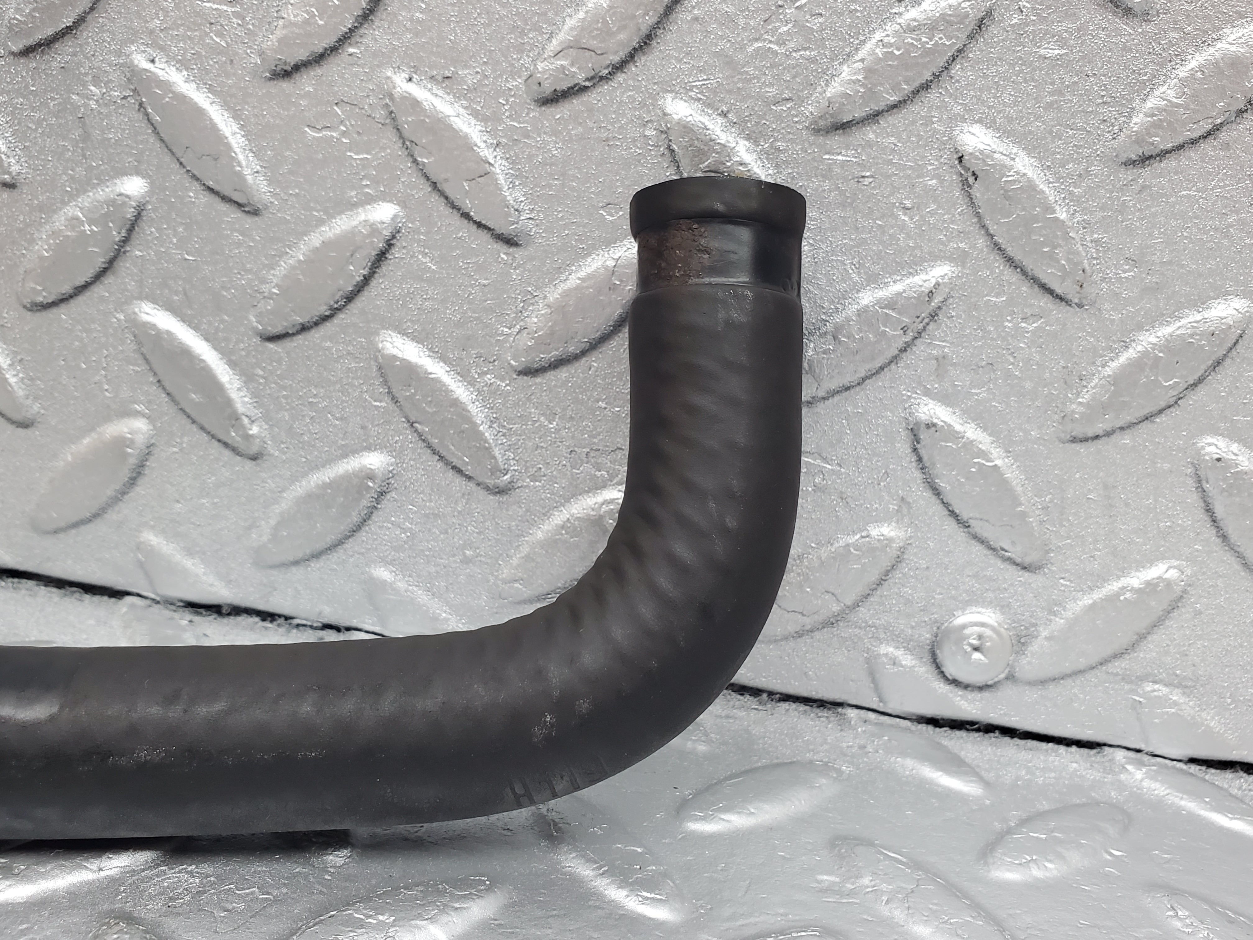 0989 Mercedes-Benz C123 230CE Heater Hose 1238320194