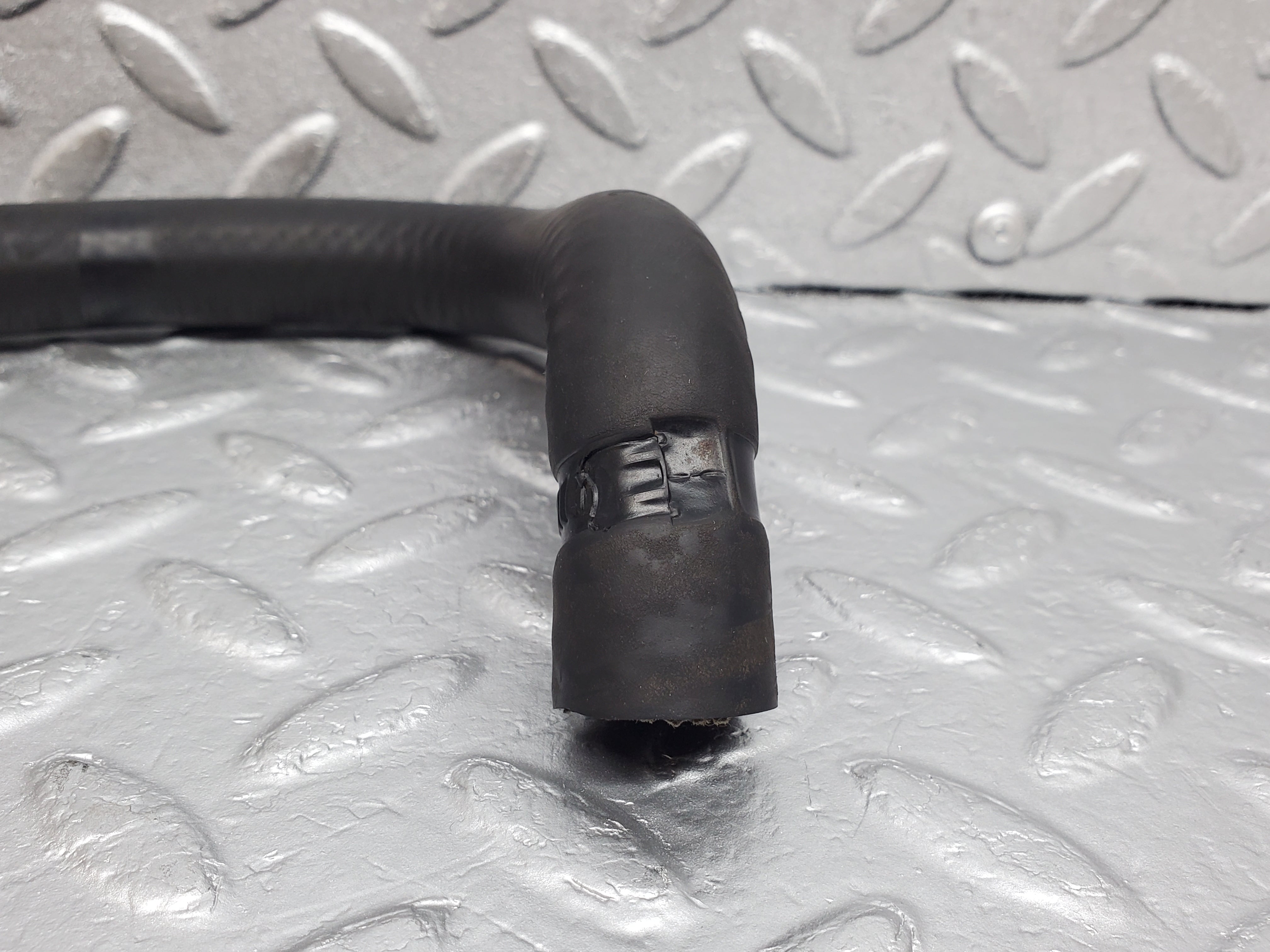 0989 Mercedes-Benz C123 230CE Heater Hose 1238320194