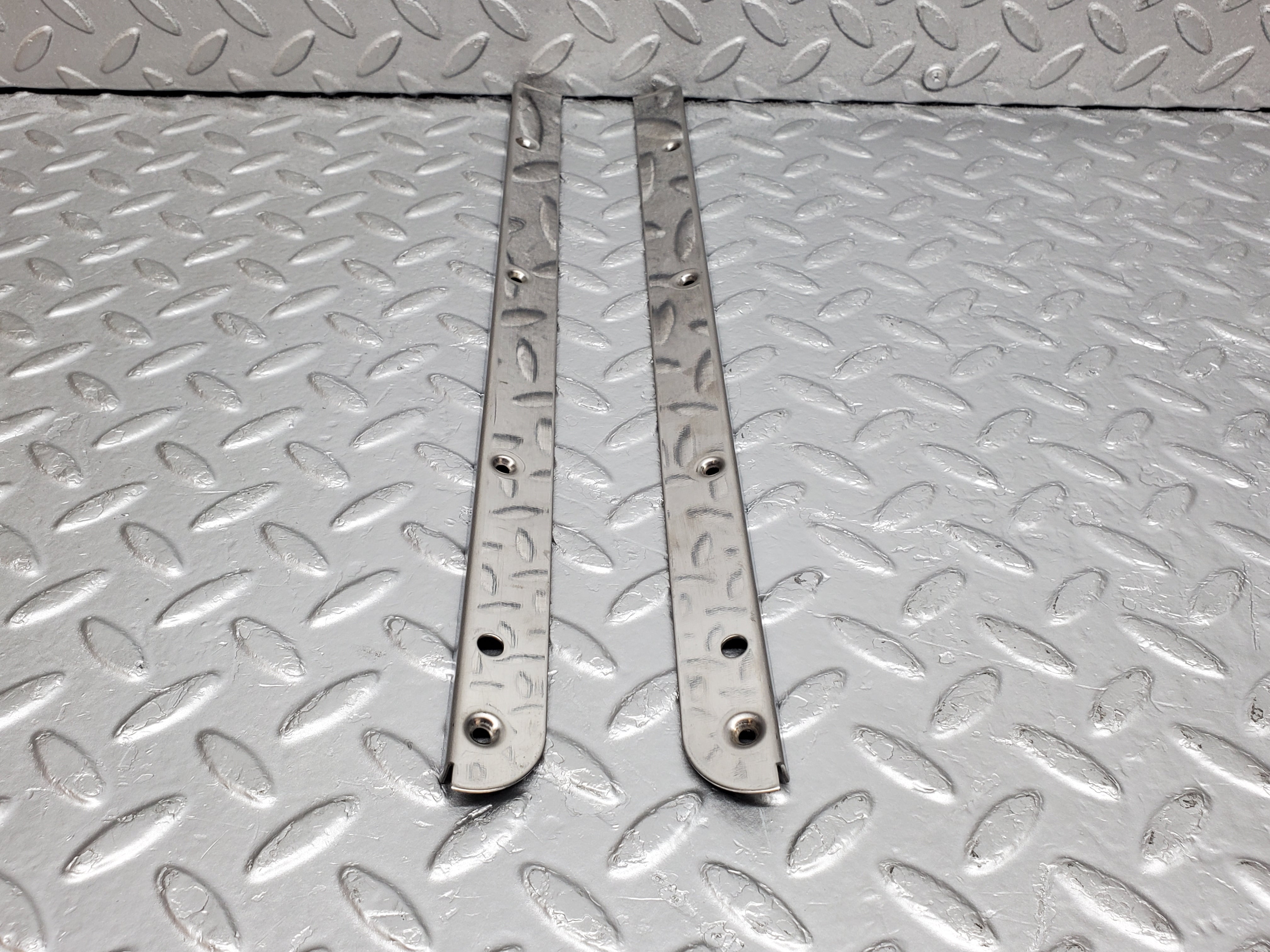 0996 Mercedes-Benz C123 230CE Coupe Sunroof Chrome Trim