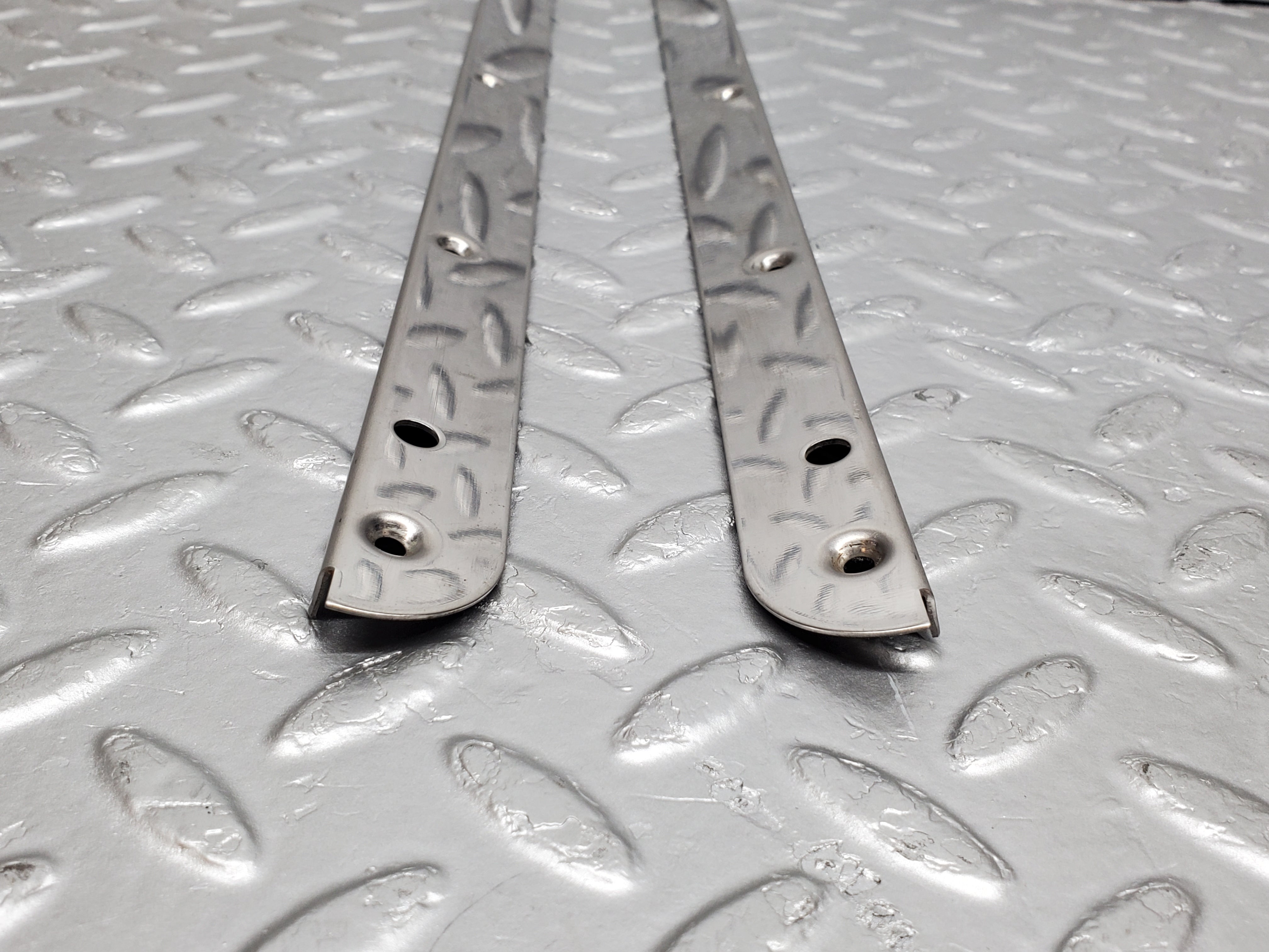 0996 Mercedes-Benz C123 230CE Coupe Sunroof Chrome Trim