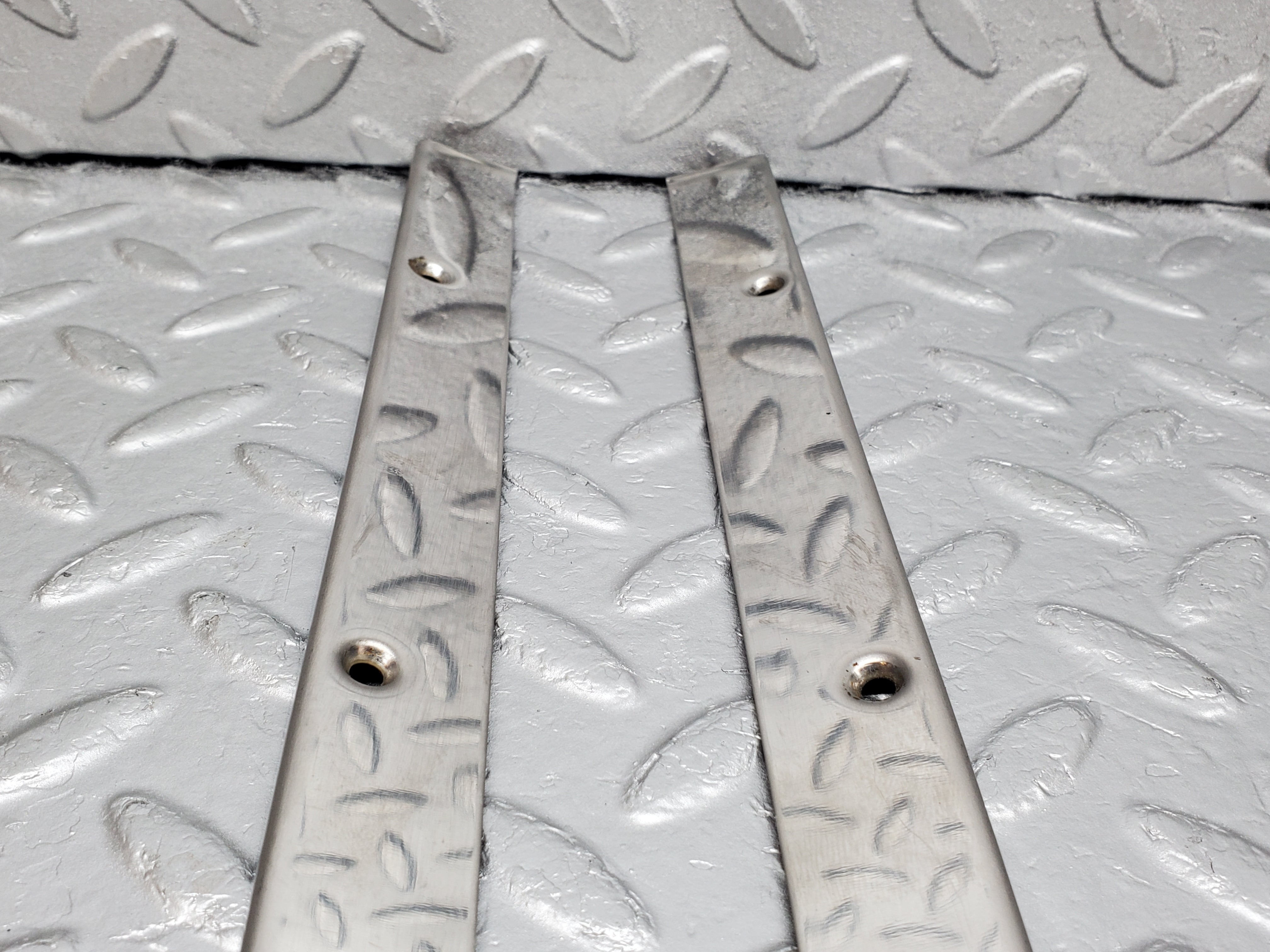 0996 Mercedes-Benz C123 230CE Coupe Sunroof Chrome Trim