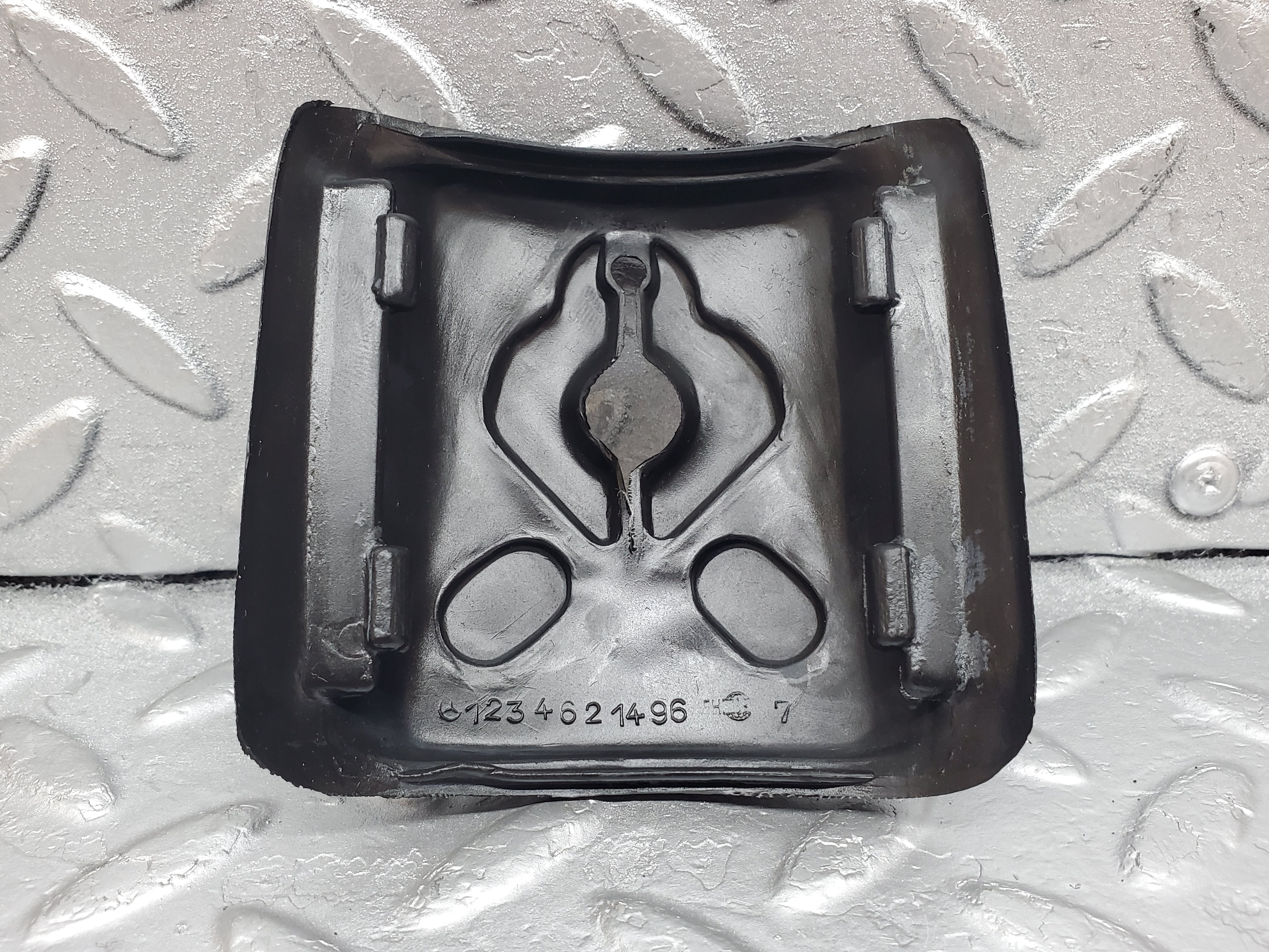 1039 Mercedes-Benz C123 230CE Coupe Steering Column Switch Cover 1234621496