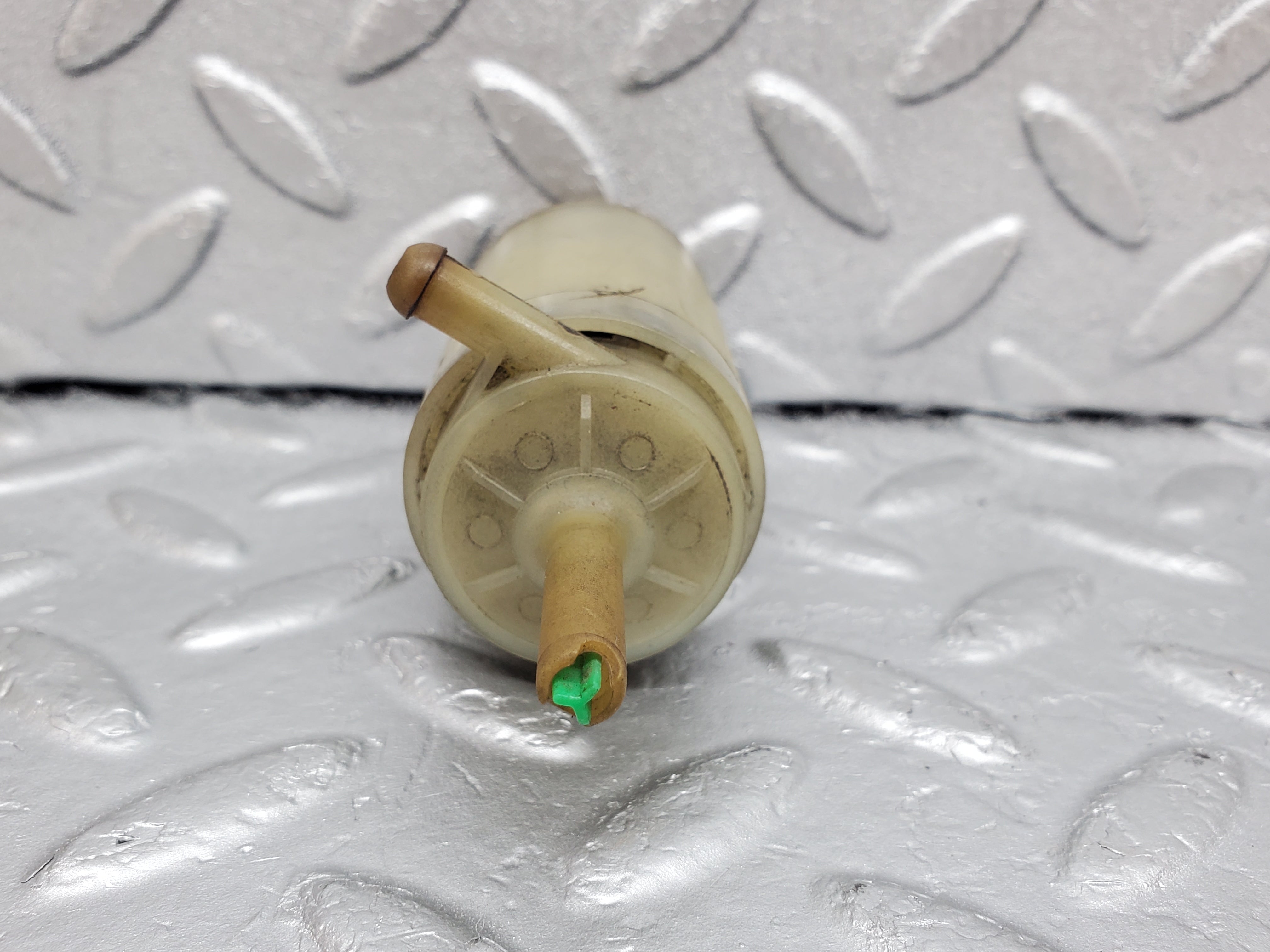 1048 Mercedes-Benz C123 230CE Windscreen Washer Pump