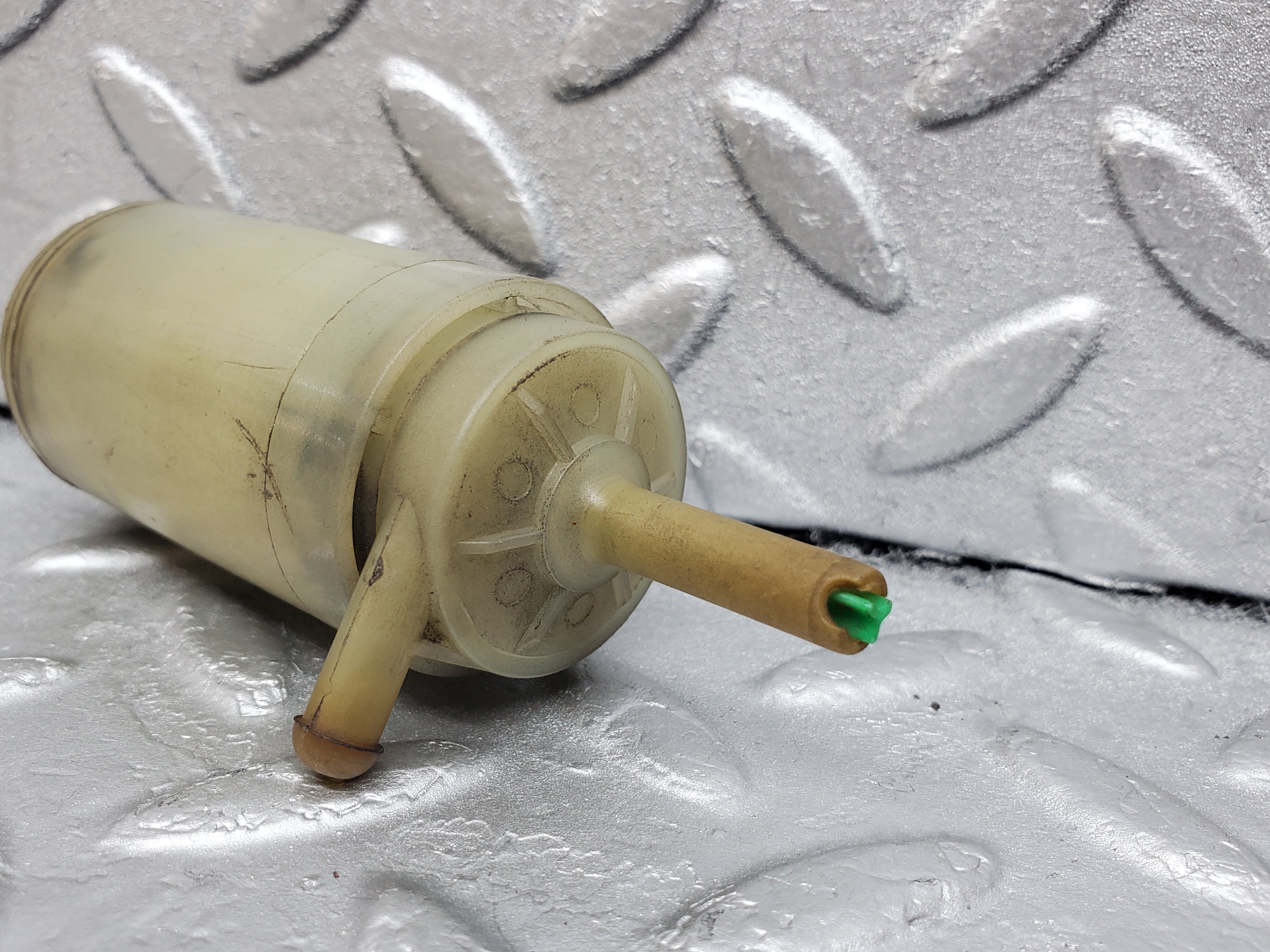 1048 Mercedes-Benz C123 230CE Windscreen Washer Pump